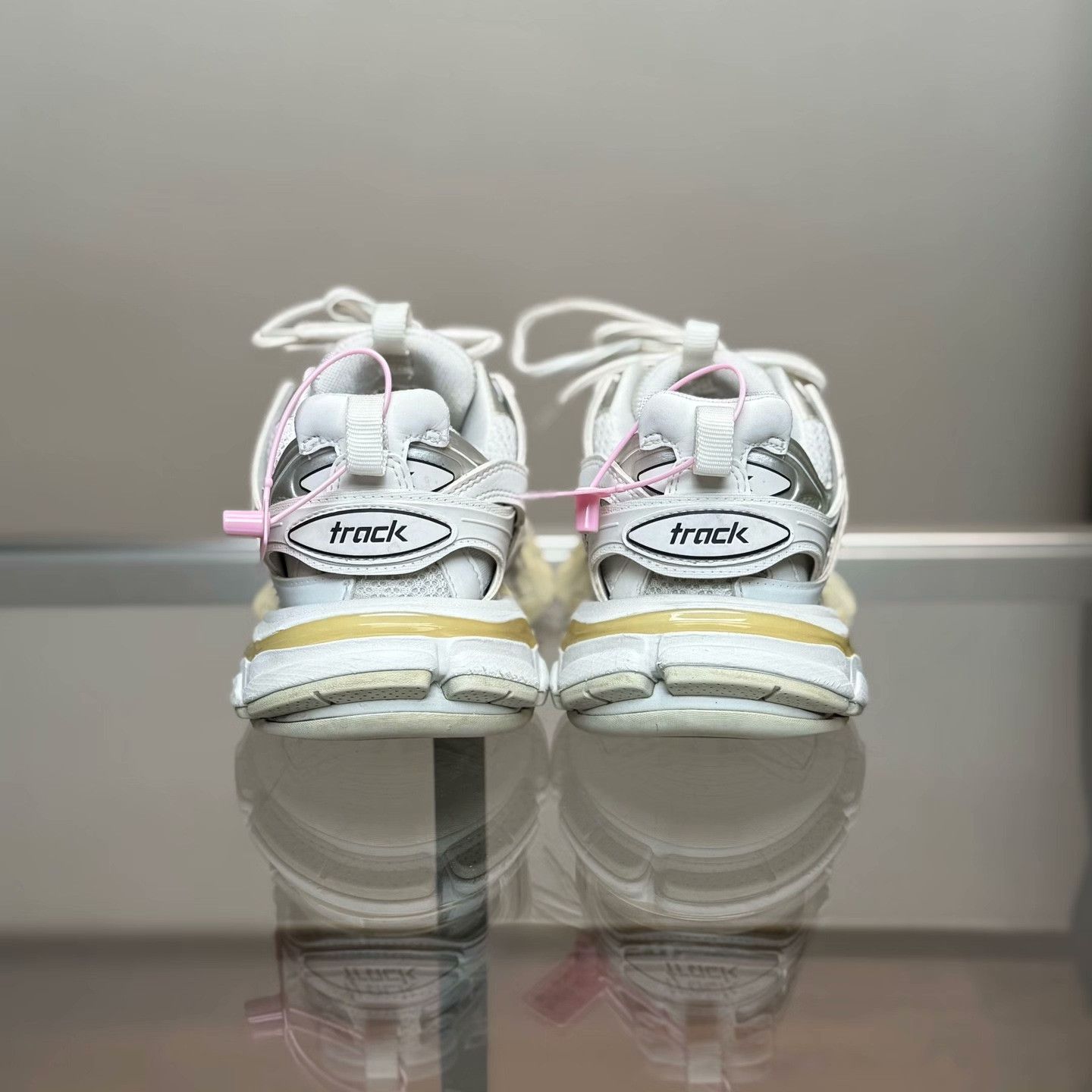 Balenciaga Balenciaga White Lowtop Sneakers 36 Women Size US 6 / IT 36 - 4 Thumbnail