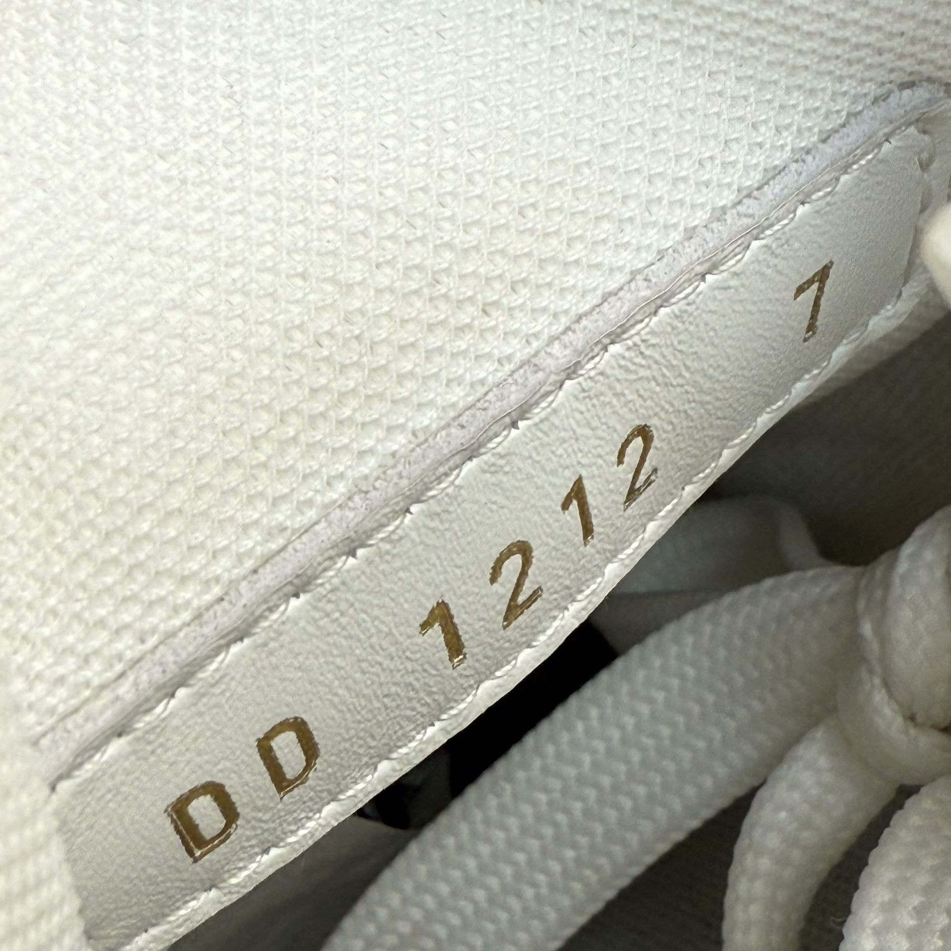 Louis Vuitton Louis Vuitton Training Lowtop Sneakers 41 Men Size US 8.5 / EU 41-42 - 8 Thumbnail