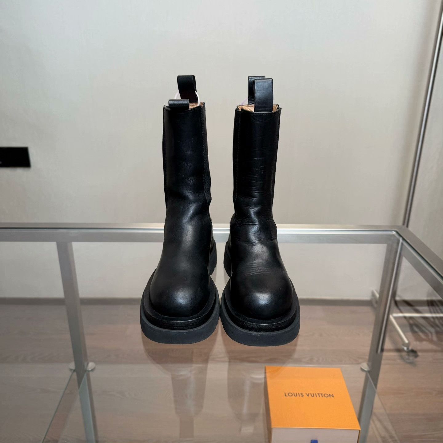 Bottega Veneta Bottega Veneta Boots 37 Women Size US 6.5 / IT 36.5 - 2 Thumbnail