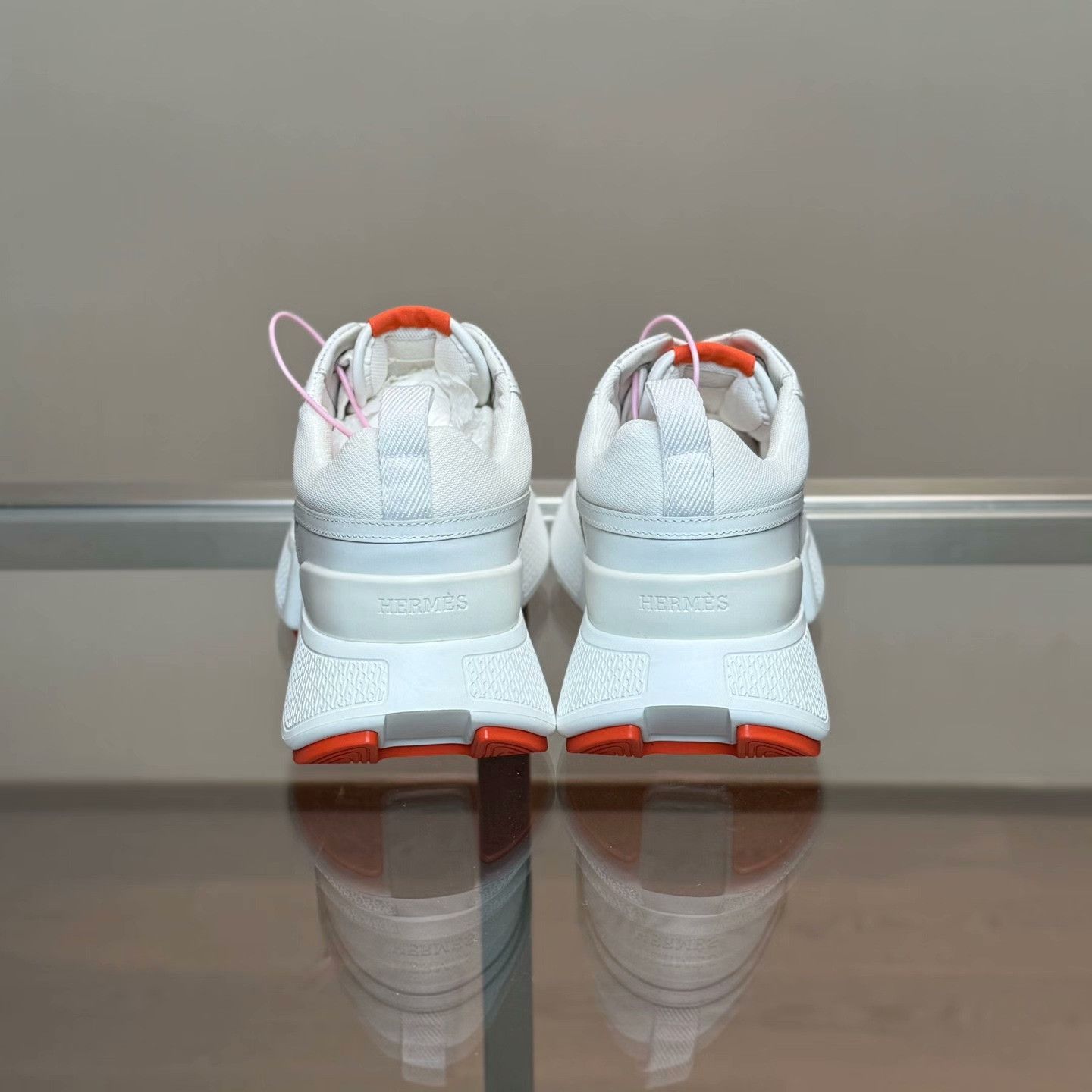 Hermes Hermes White Lowtop Sneakers 36 Women Size US 6 / IT 36 - 3 Thumbnail