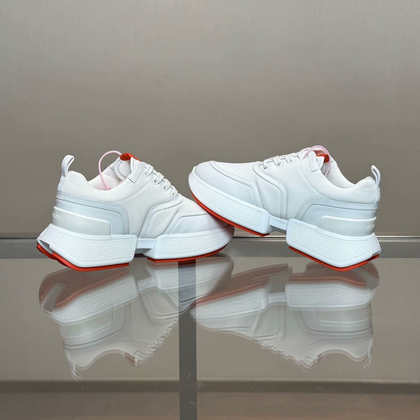 Hermes Hermes White Lowtop Sneakers 36 Women Size US 6 / IT 36 - 4 Thumbnail