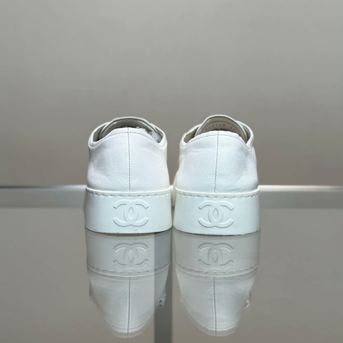 Chanel Chanel Retro Lowtop Sneakers 25 Women Size US 8 / IT 38 - 4 Thumbnail