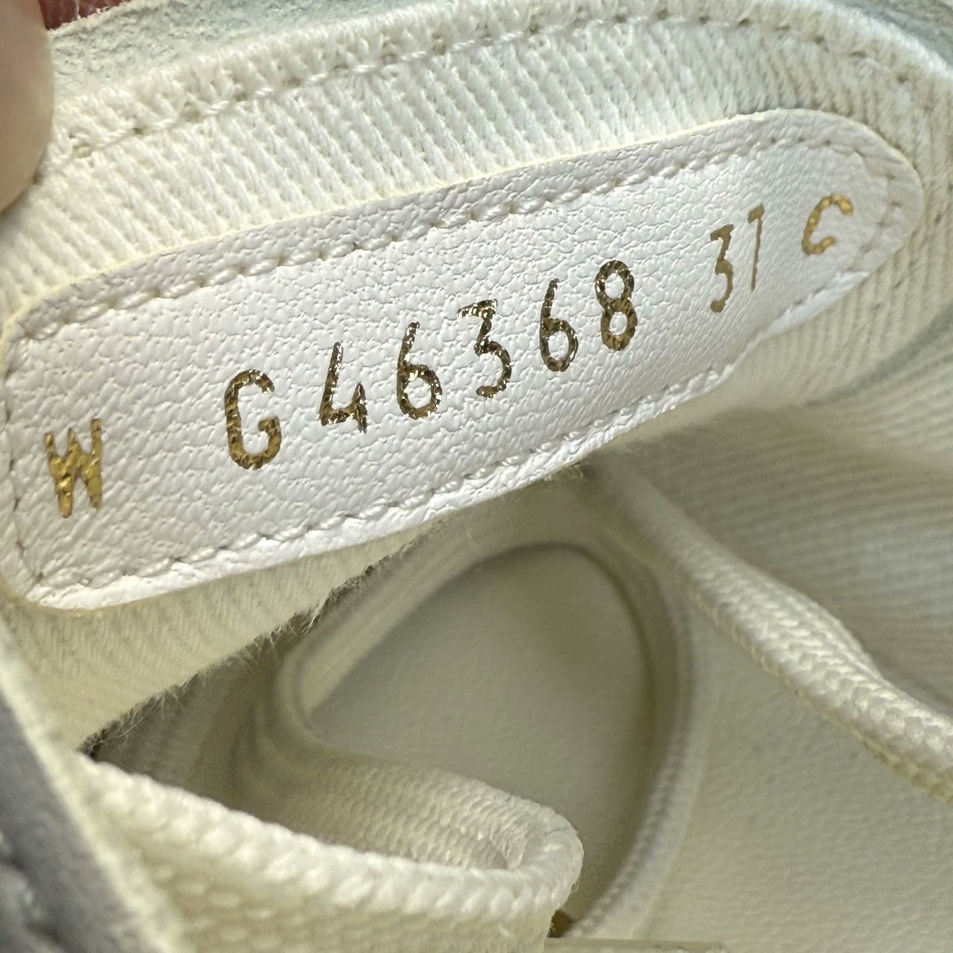 Chanel Chanel Retro Lowtop Sneakers 25 Women Size US 8 / IT 38 - 8 Thumbnail