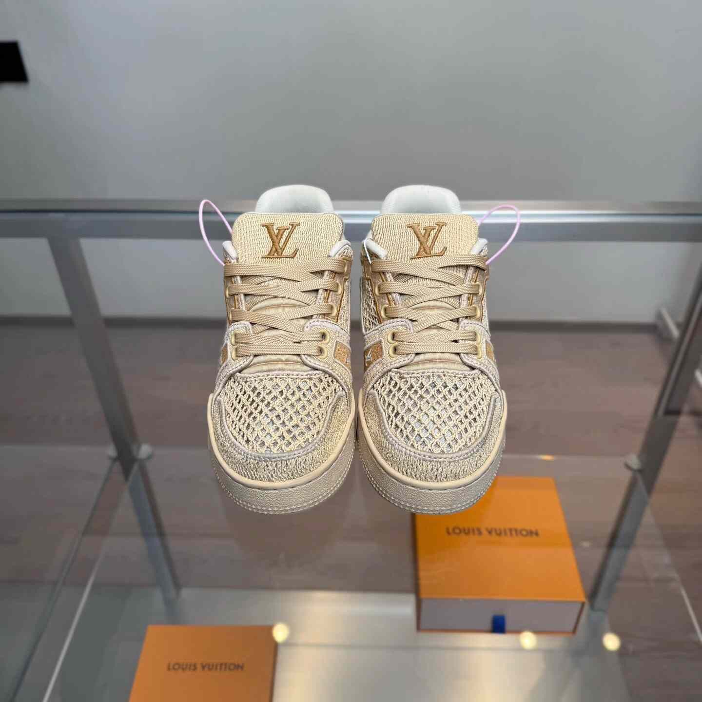 Louis Vuitton Louis Vuitton Training Beige Lowtop Sneakers 37 Women Size US 6.5 / IT 36.5 - 6 Thumbnail