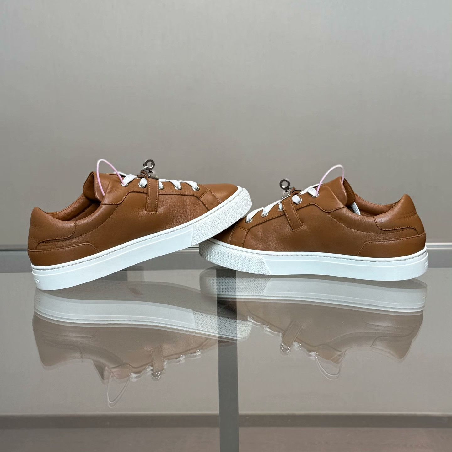 Hermes Hermes Casual Brown Lowtop Sneakers 36 Women Size US 6 / IT 36 - 4 Thumbnail