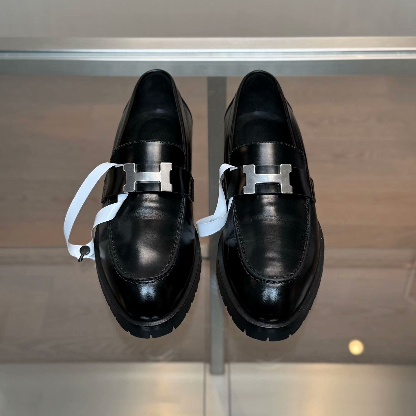 Hermes Hermes Black Lowtop Sneakers 36 Women Size US 6 / IT 36 - 2 Thumbnail