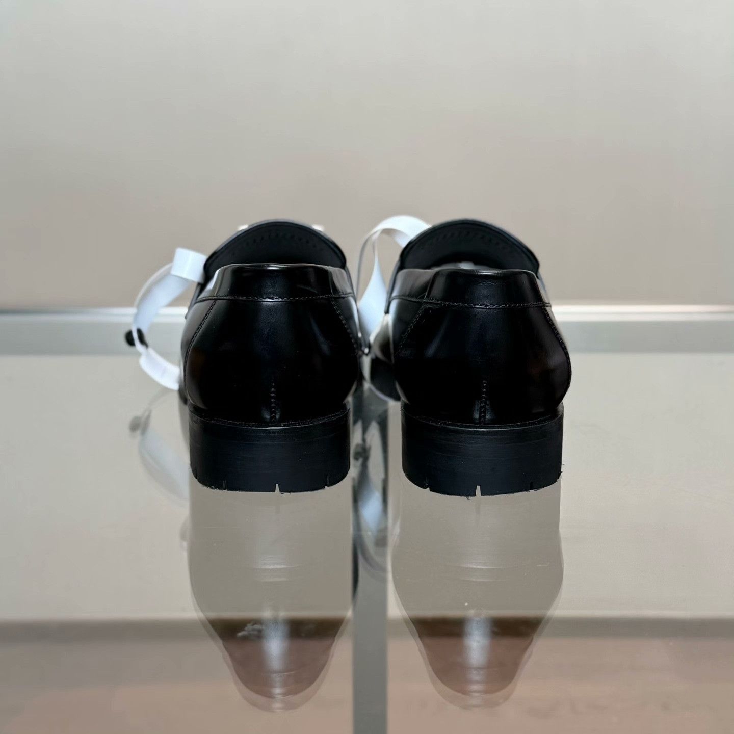 Hermes Hermes Black Lowtop Sneakers 36 Women Size US 6 / IT 36 - 4 Thumbnail