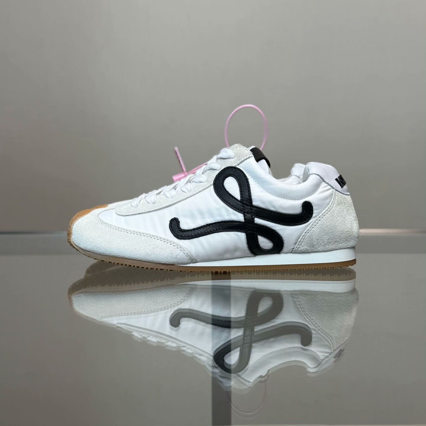 Loewe Loewe Running White Lowtop Sneakers 37 Women Size US 6.5 / IT 36.5 - 5 Thumbnail
