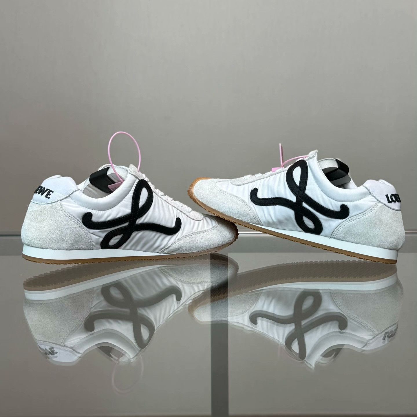 Loewe Loewe Running White Lowtop Sneakers 37 Women Size US 6.5 / IT 36.5 - 6 Thumbnail