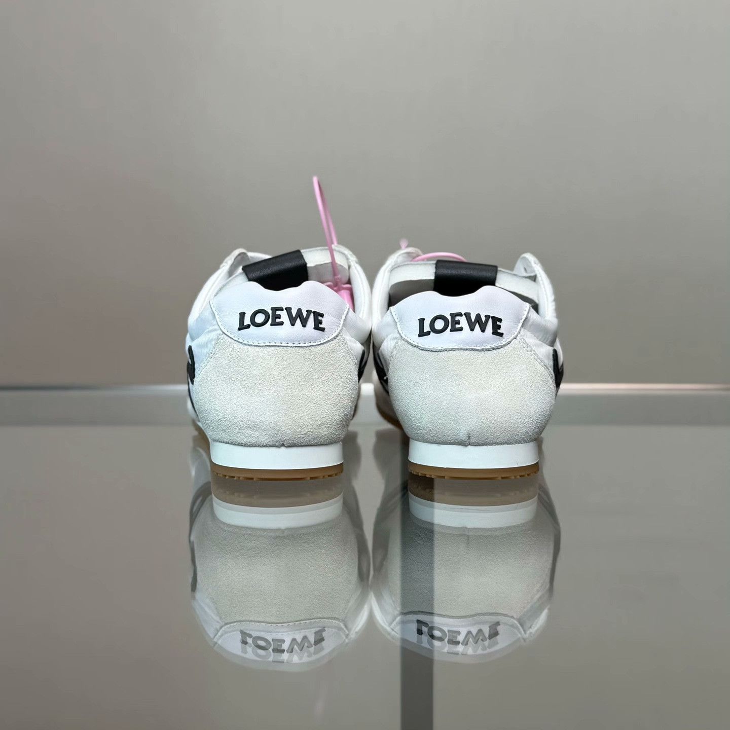 Loewe Loewe Running White Lowtop Sneakers 37 Women Size US 6.5 / IT 36.5 - 4 Thumbnail