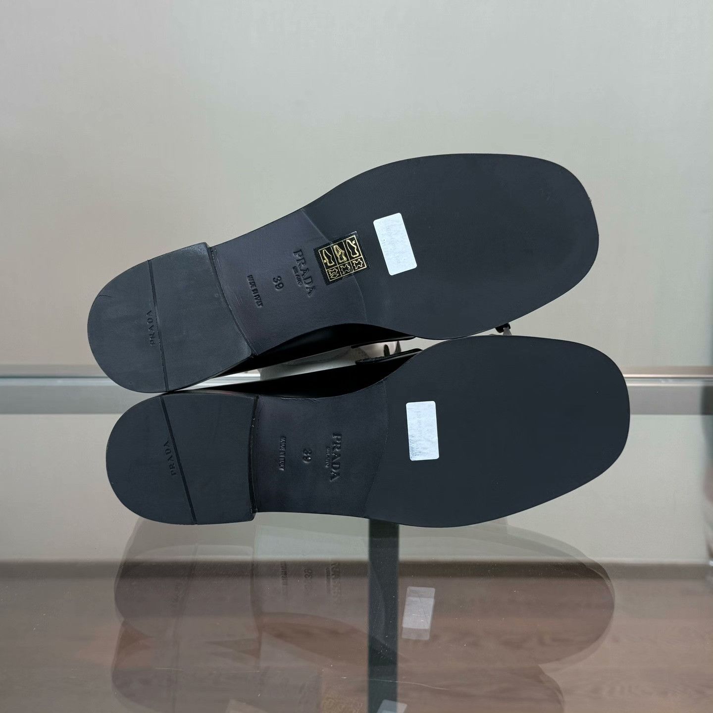 Prada Prada Lowtop Sneakers 39 Men Size US 6.5 / EU 39-40 - 7 Thumbnail