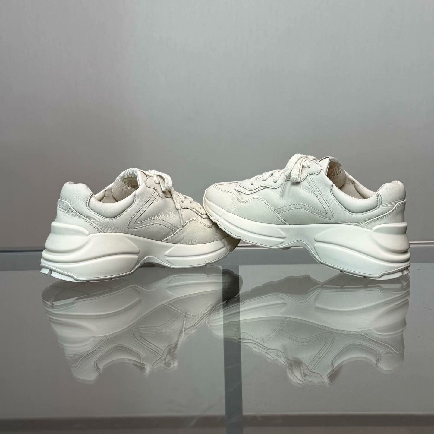 Gucci Gucci Retro Lowtop Sneakers 37 Women Size US 6.5 / IT 36.5 - 5 Thumbnail