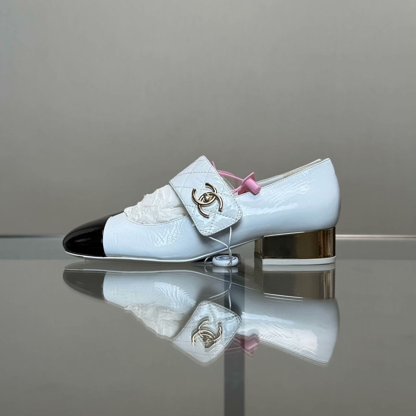 Chanel Chanel Black Lowtop Sneakers 37 Women Size US 6.5 / IT 36.5 - 5 Thumbnail