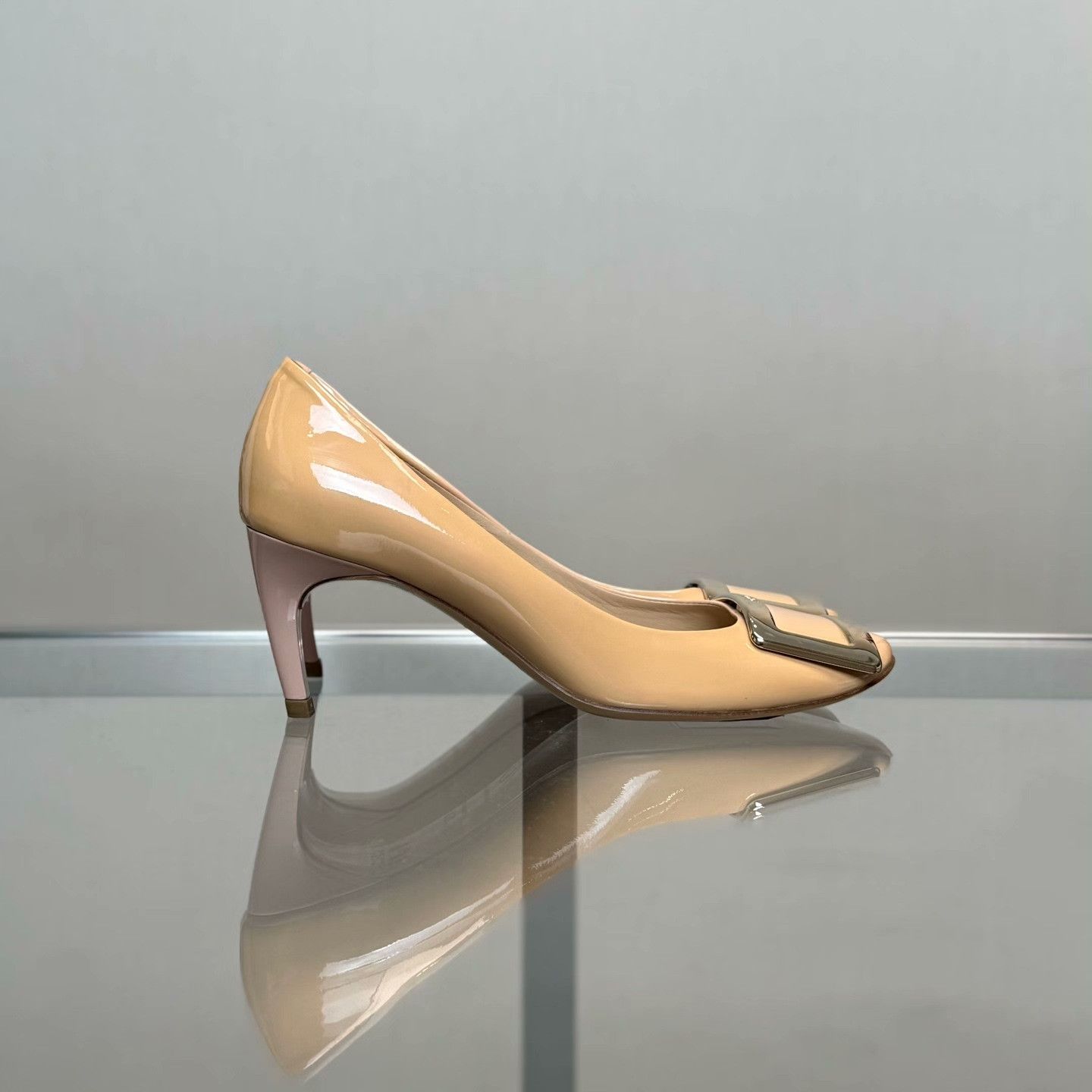 Roger Vivier Roger Vivier Retro Lowtop Sneakers 35 Women Size US 5 / IT 35 - 5 Thumbnail
