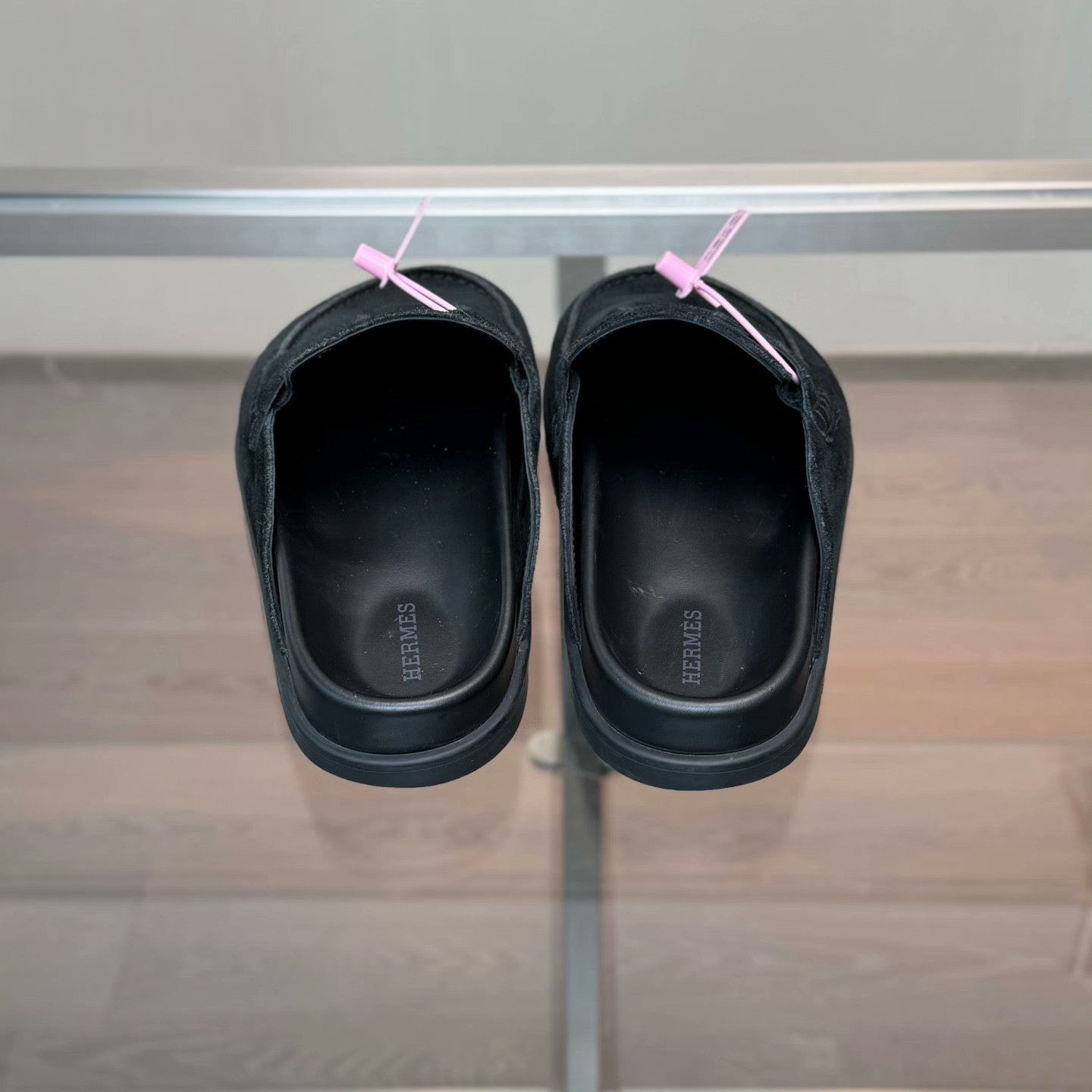Hermes Hermes Black Sandals 38 Women Size US 7.5 / IT 37.5 - 4 Thumbnail