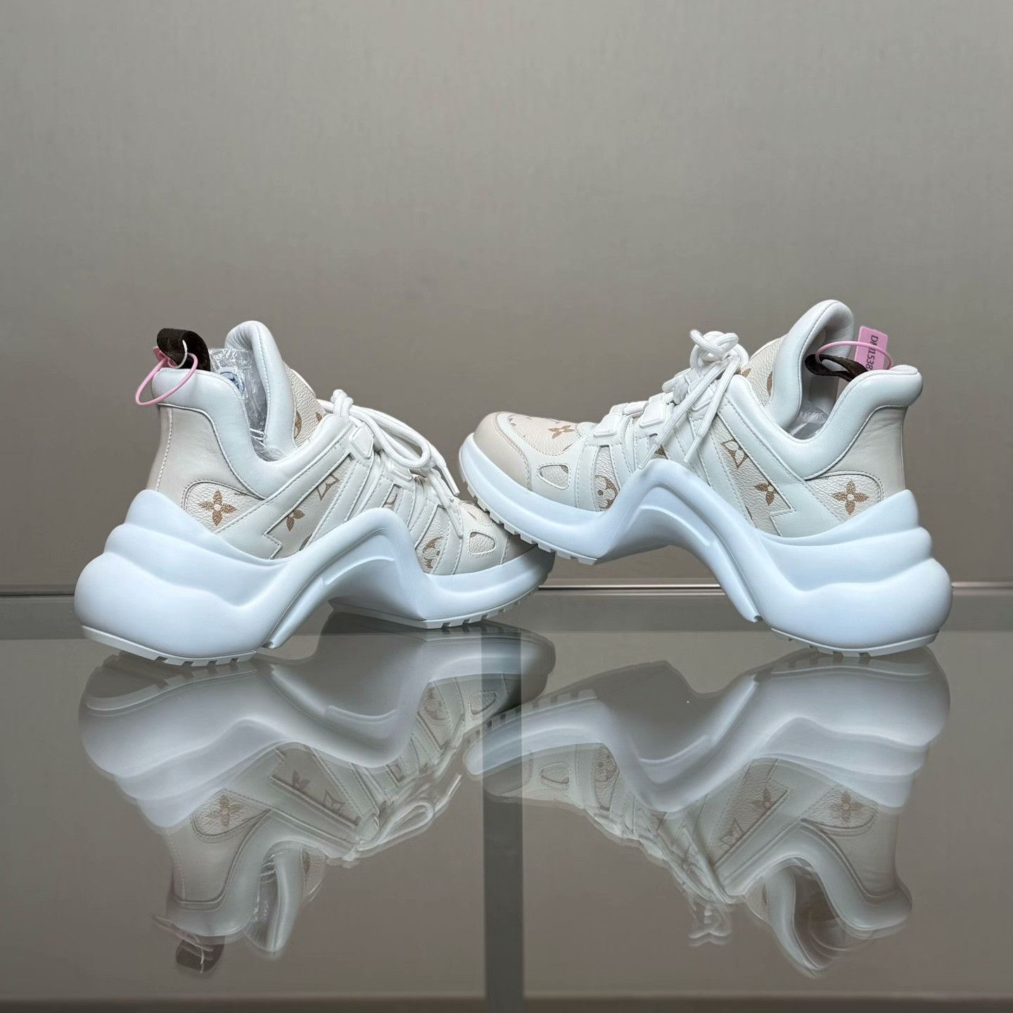 Louis Vuitton Louis Vuitton Lowtop Sneakers 25 Men Size US 10 / EU 43 - 6 Thumbnail