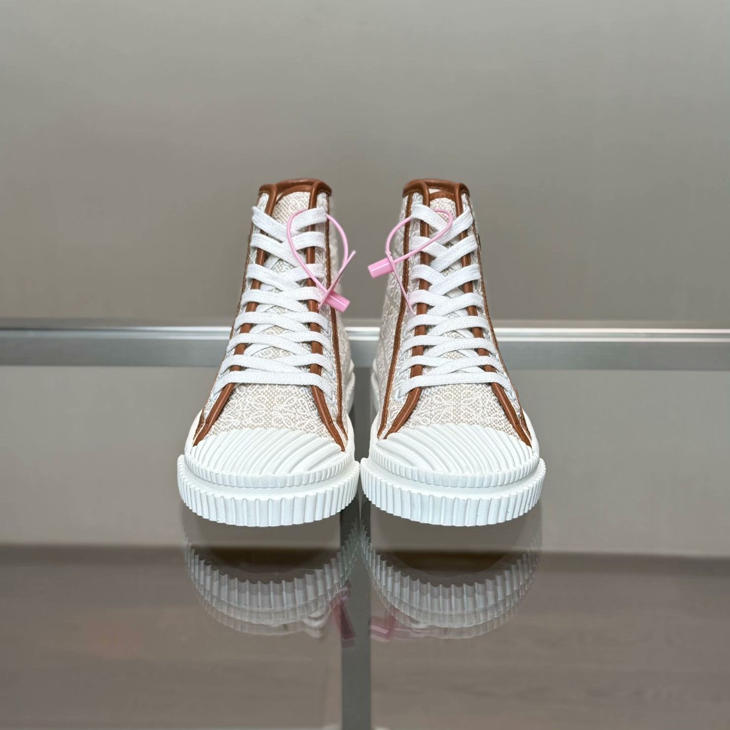 Loewe Loewe Canvas Brown Lowtop Sneakers 37 Women Size US 6.5 / IT 36.5 - 2 Thumbnail