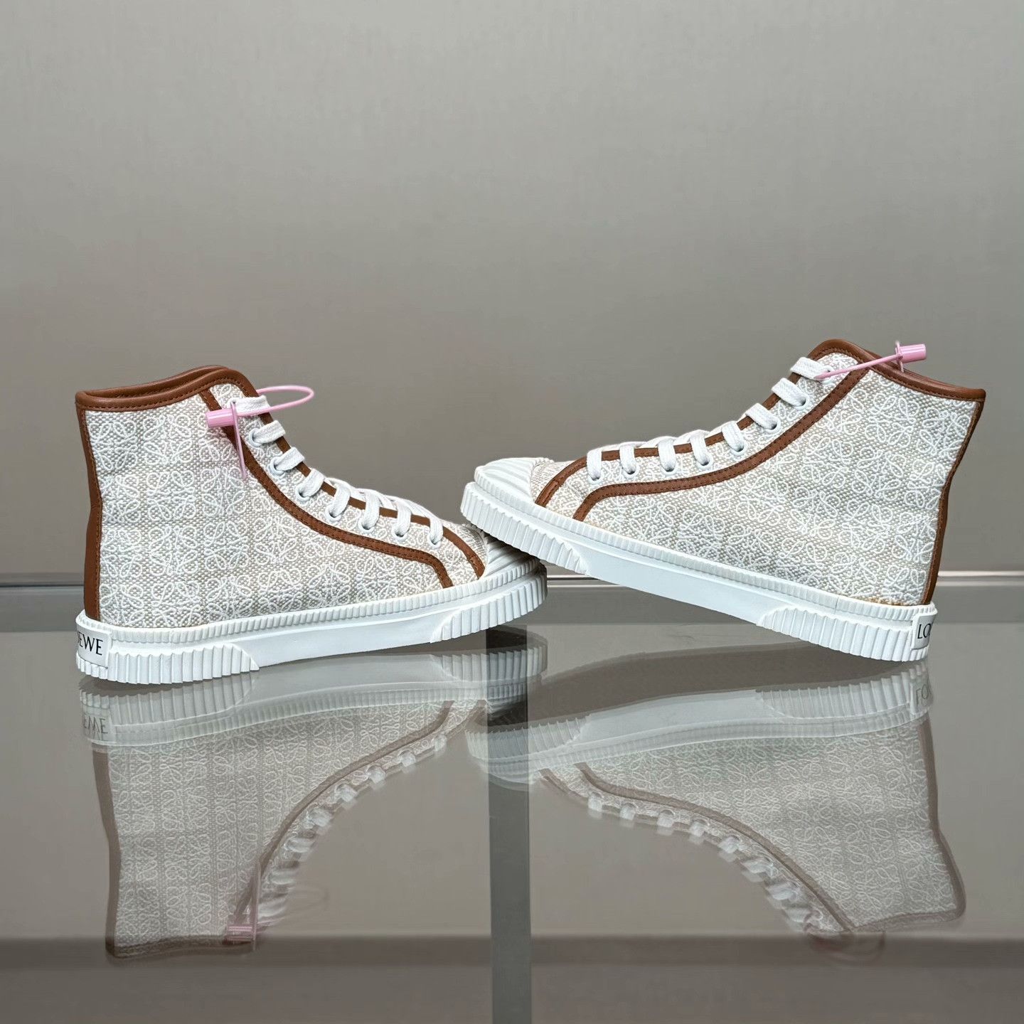 Loewe Loewe Canvas Brown Lowtop Sneakers 37 Women Size US 6.5 / IT 36.5 - 6 Thumbnail