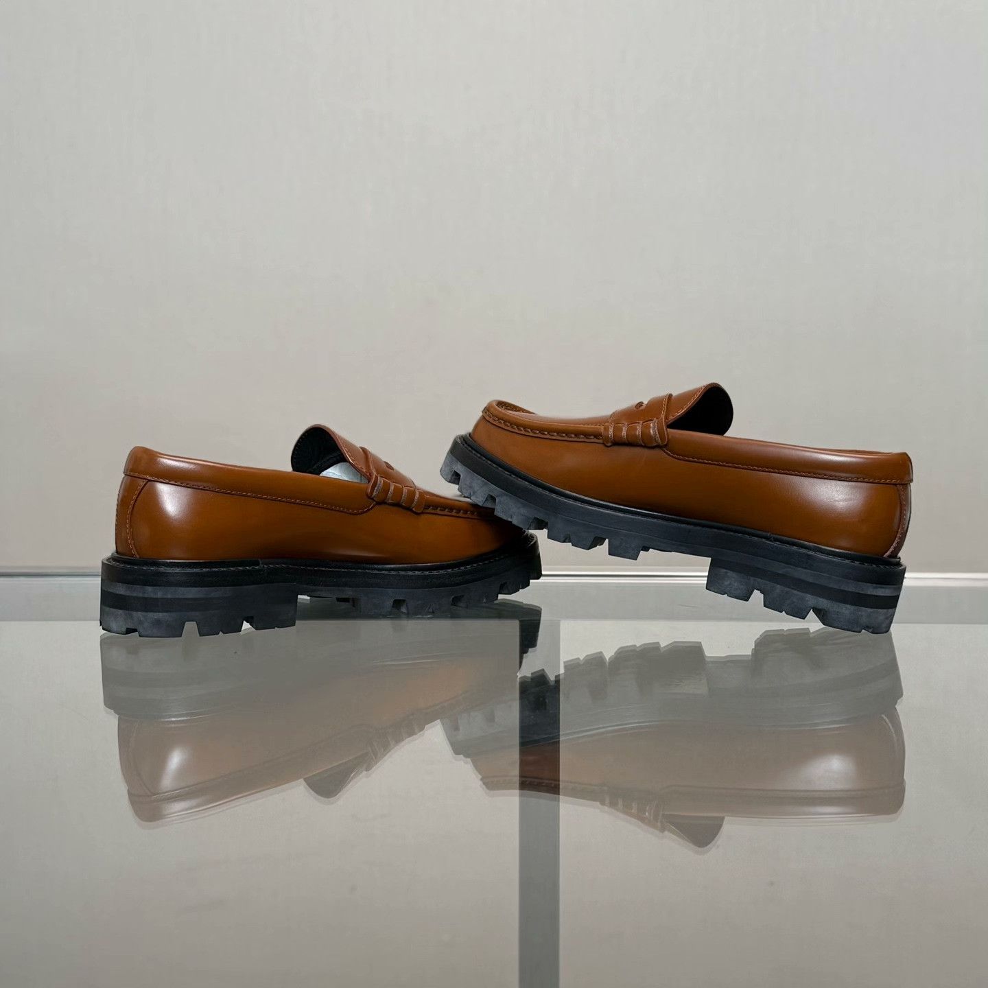 Celine Celine Retro Brown Lowtop Sneakers 36 Women Size US 6 / IT 36 - 7 Thumbnail