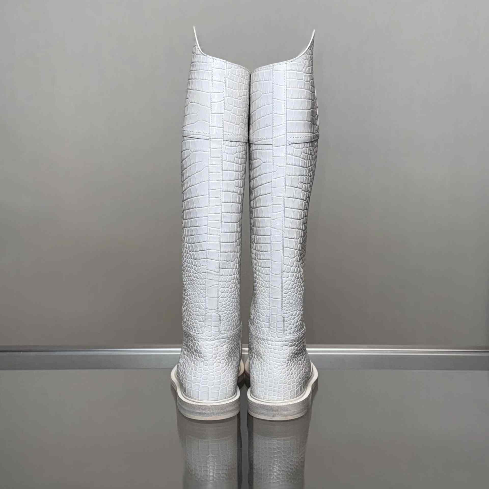 Fendi Fendi White Boots 37 Women Size US 6.5 / IT 36.5 - 4 Thumbnail
