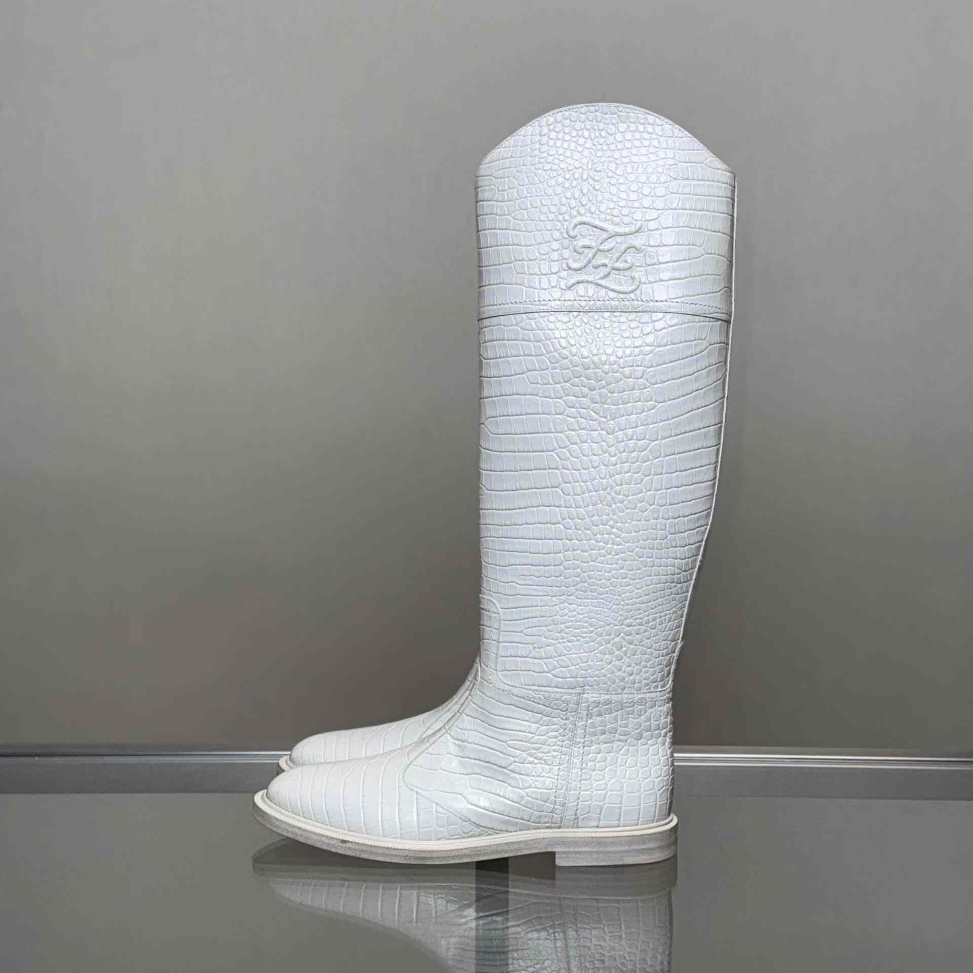 Fendi Fendi White Boots 37 Women Size US 6.5 / IT 36.5 - 3 Thumbnail