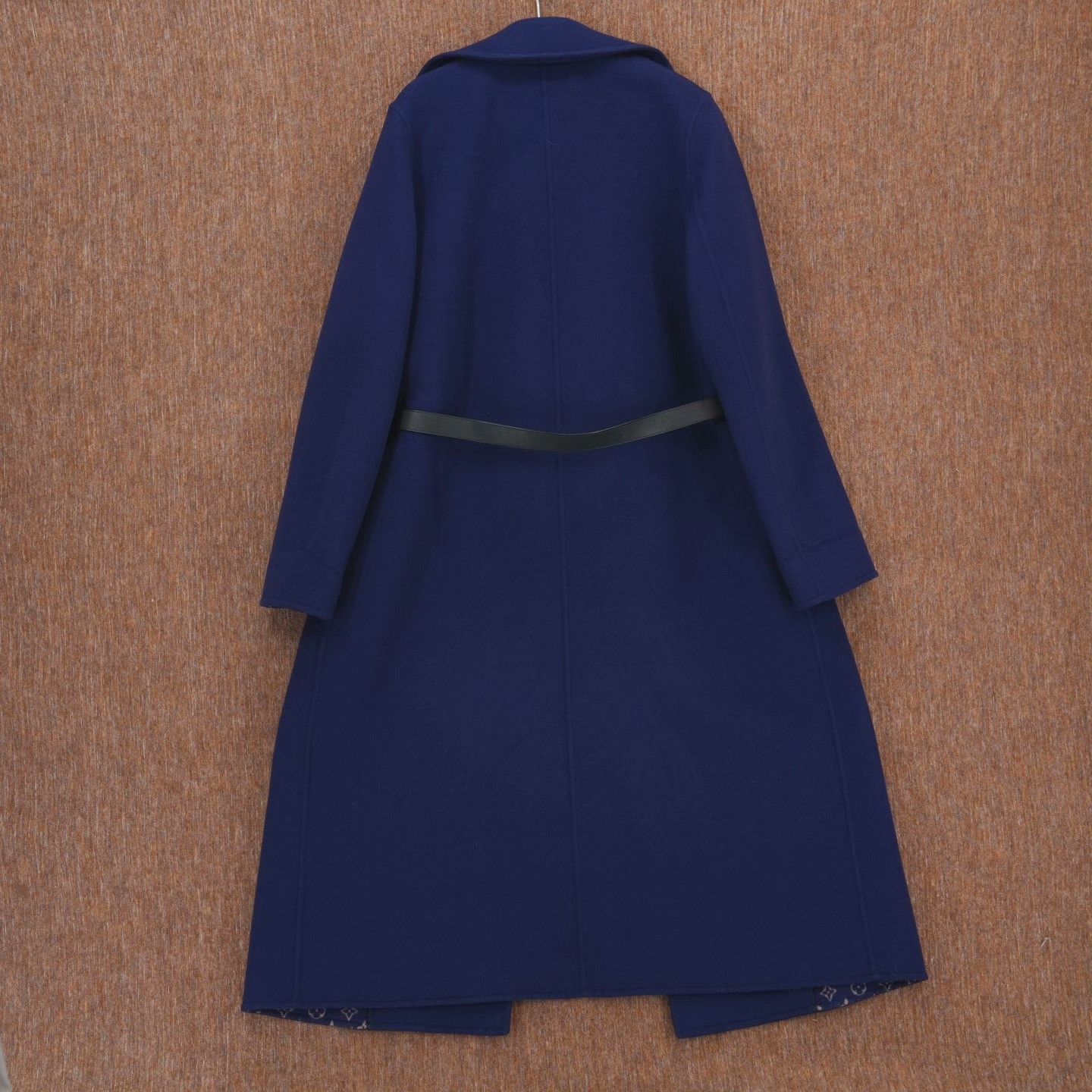 Louis Vuitton Louis Vuitton Heavy Coat 37 Men Size US S / EU 44-46 / 1 - 2 Thumbnail