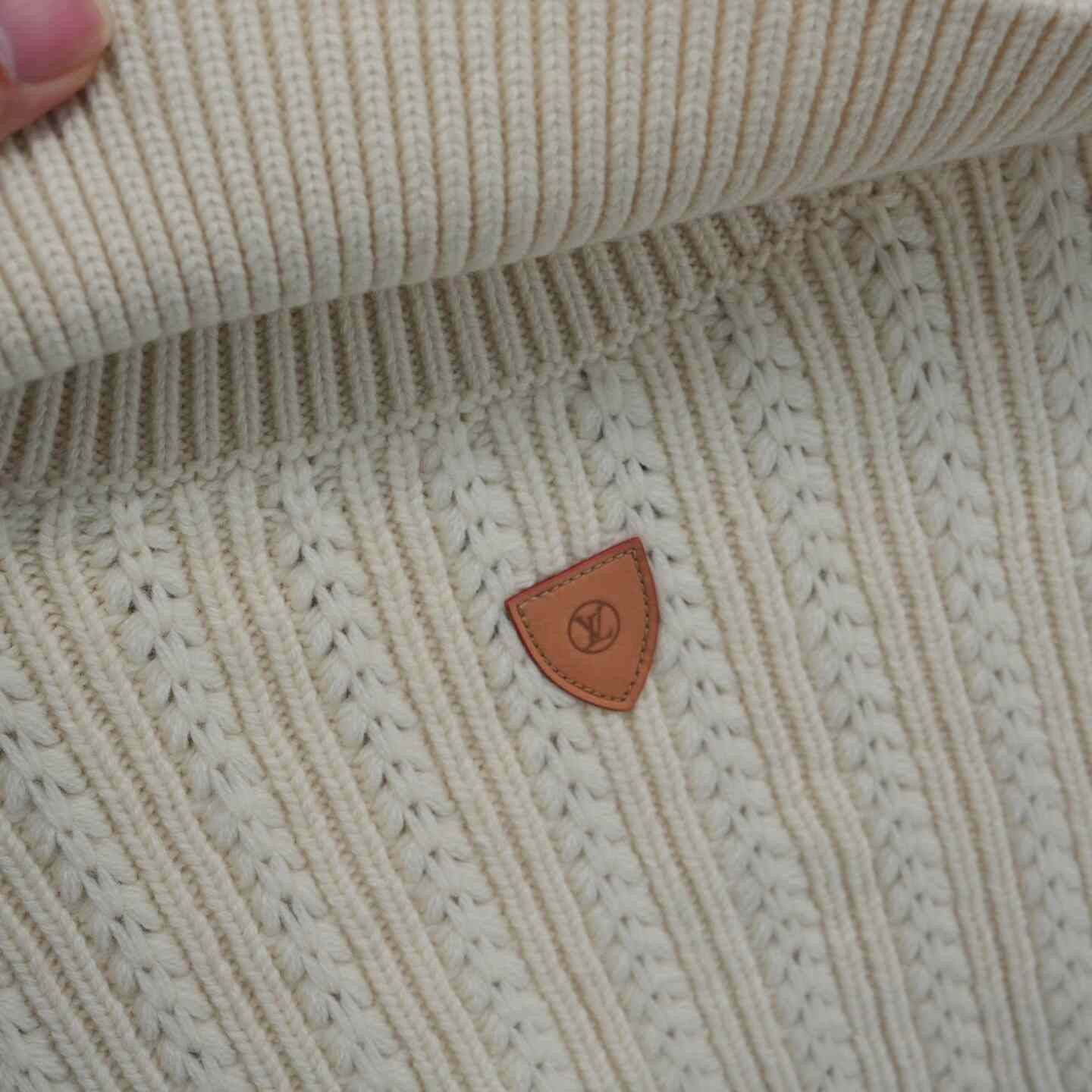 Louis Vuitton Louis Vuitton Long Sleeve Shirt M Men Size US M / EU 48-50 / 2 - 5 Thumbnail