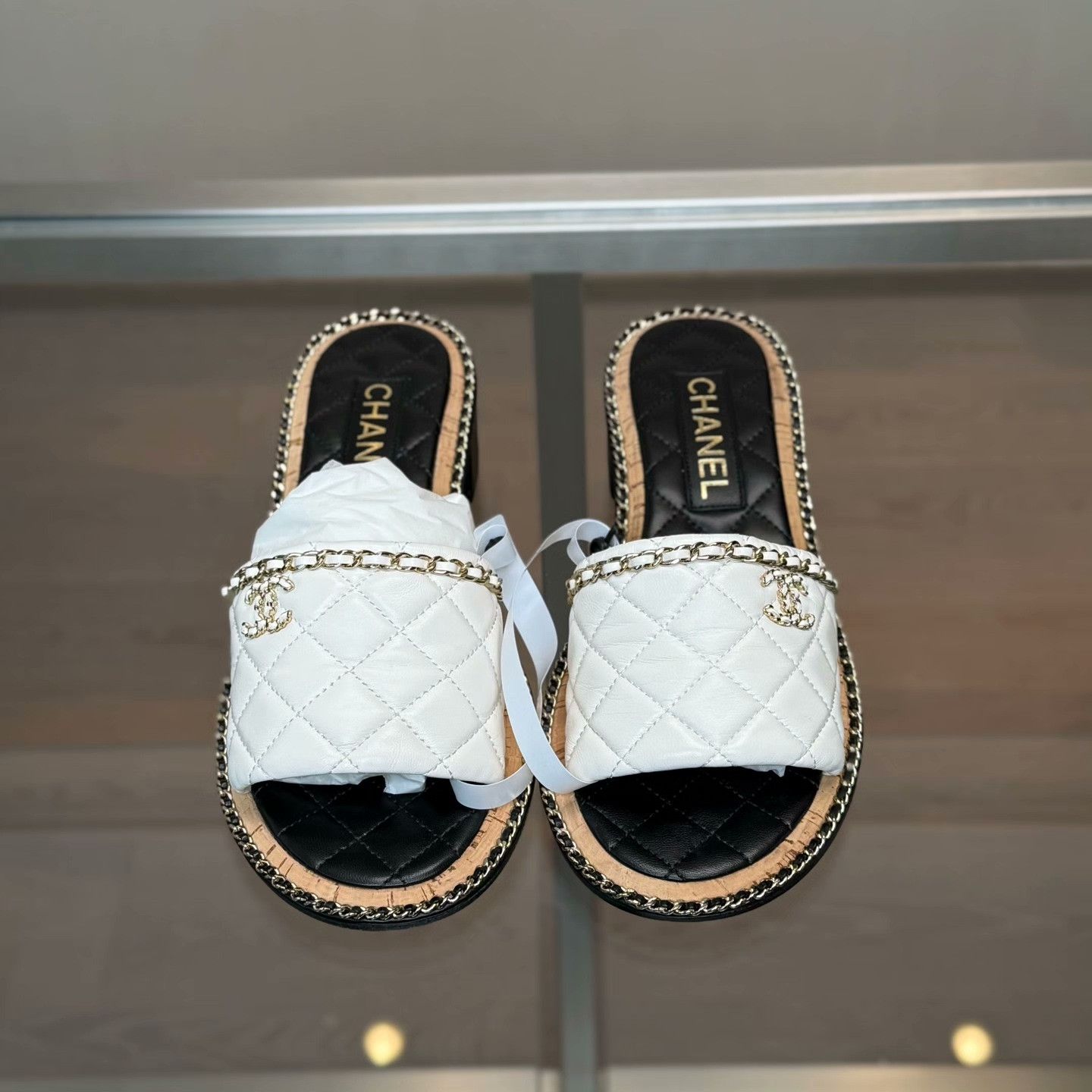 Chanel Chanel Retro White Sandals 25 Women Size US 8 / IT 38 - 2 Thumbnail