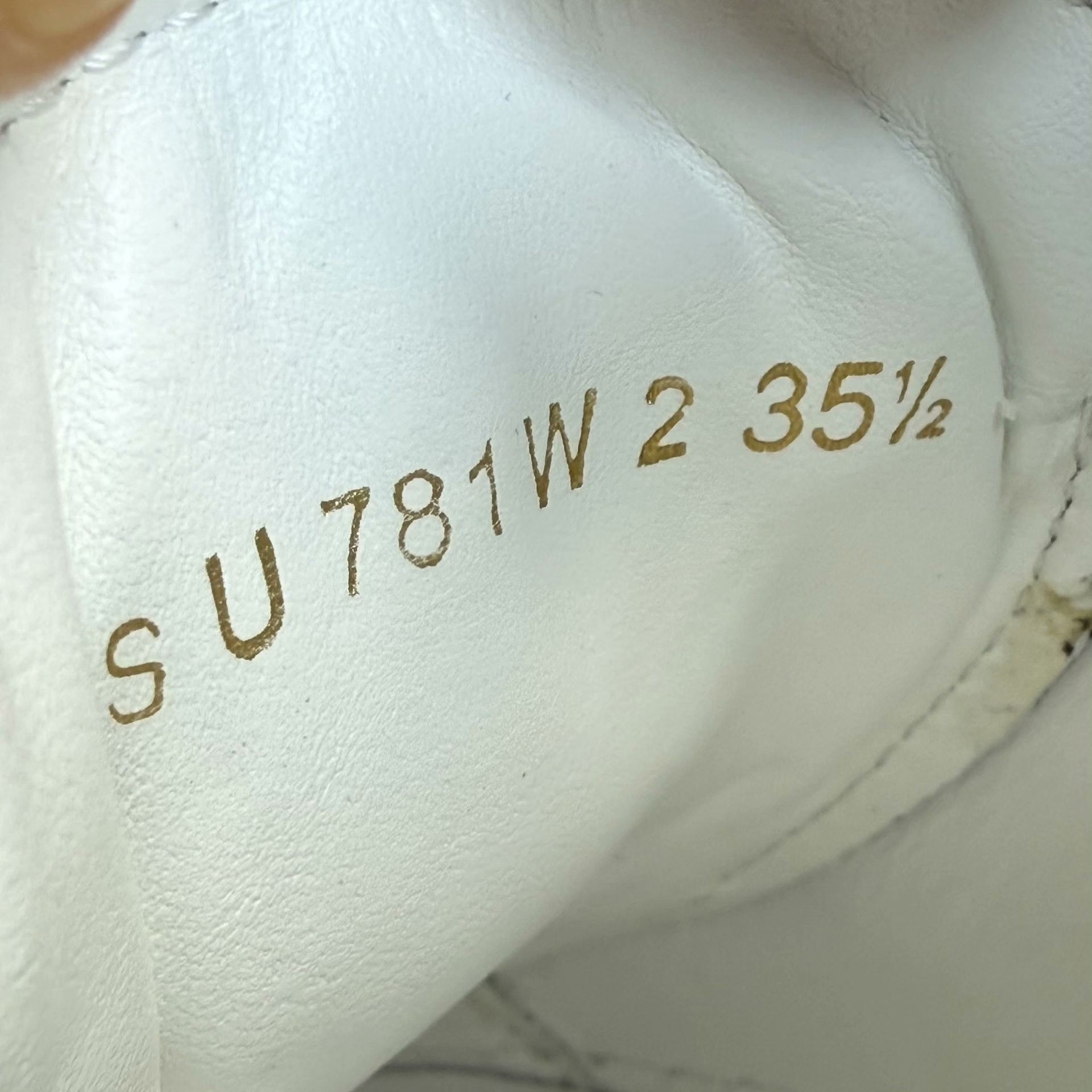Valentino Valentino White Lowtop Sneakers 35 Women Size US 5 / IT 35 - 8 Thumbnail
