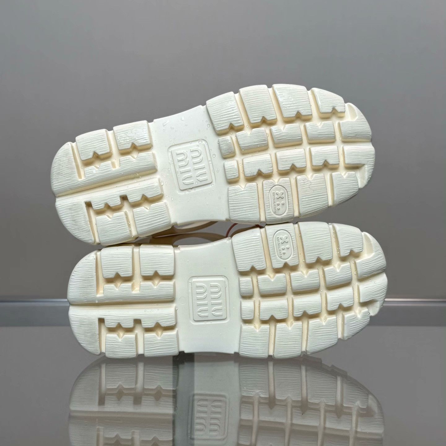 Miu Miu Miu Miu Beige Sandals 36 Women Size US 6 / IT 36 - 7 Thumbnail