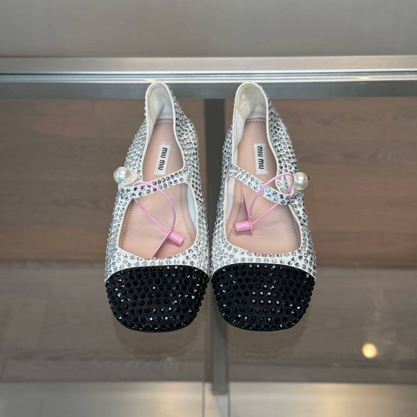 Miu Miu Miu Miu Lowtop Sneakers 37 Women Size US 6.5 / IT 36.5 - 2 Thumbnail