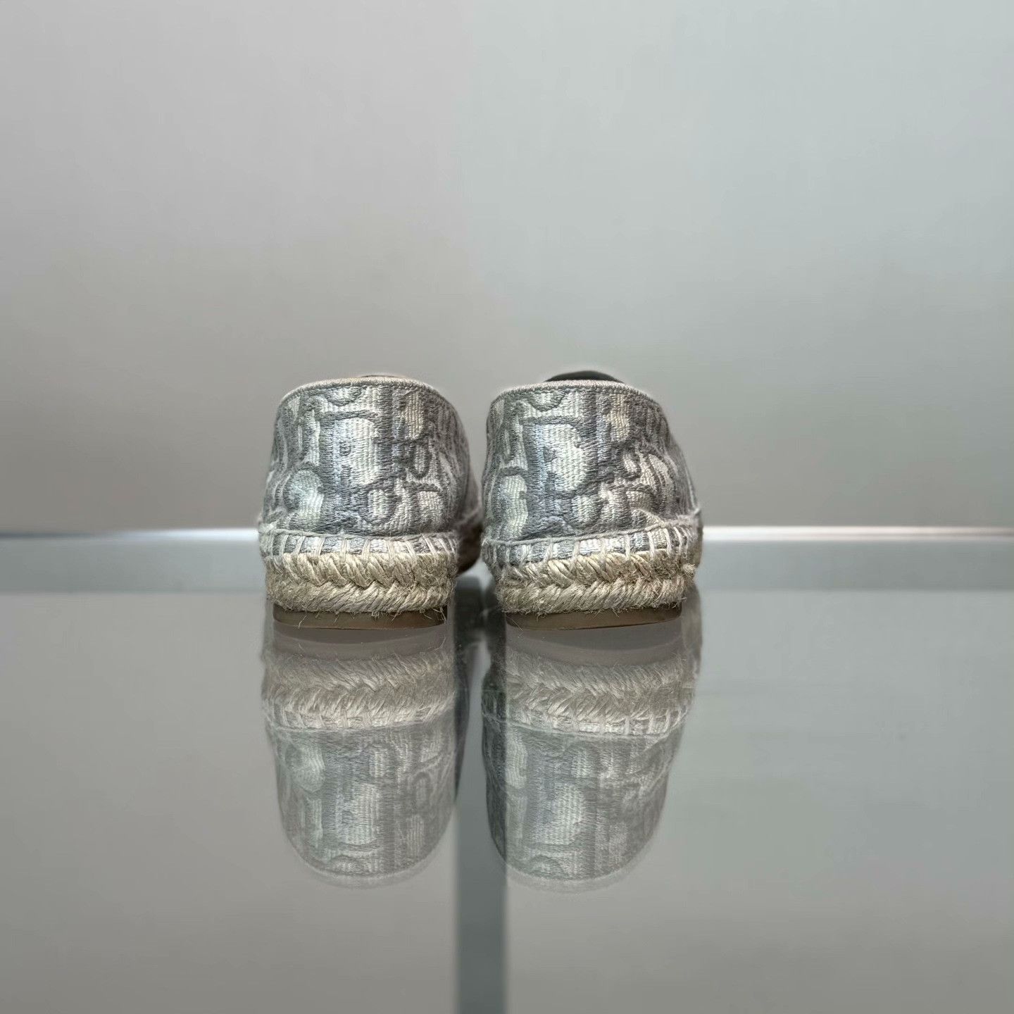 Dior Dior Gray Lowtop Sneakers 34 Women Size US 4 / IT 34 - 4 Thumbnail
