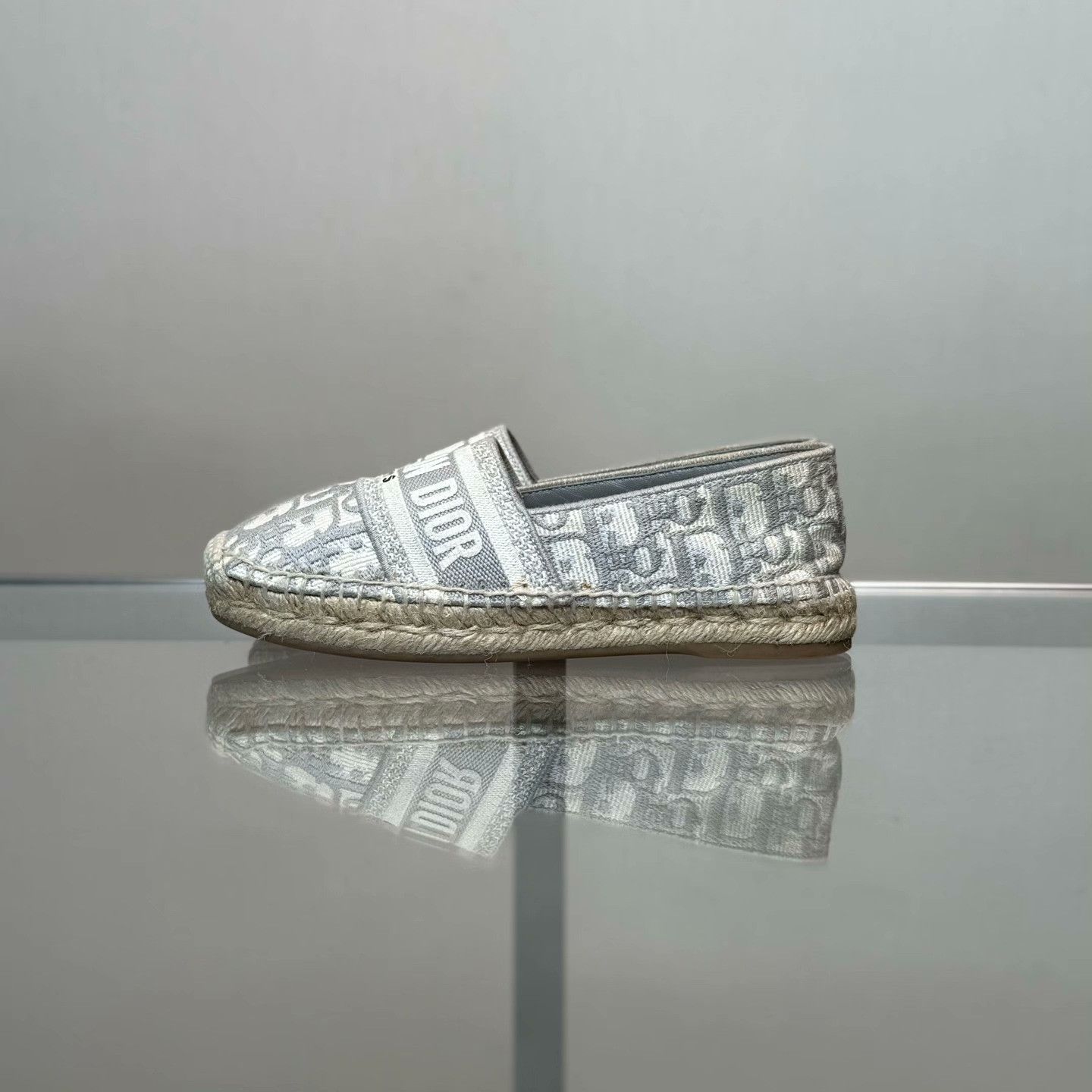 Dior Dior Gray Lowtop Sneakers 34 Women Size US 4 / IT 34 - 5 Thumbnail