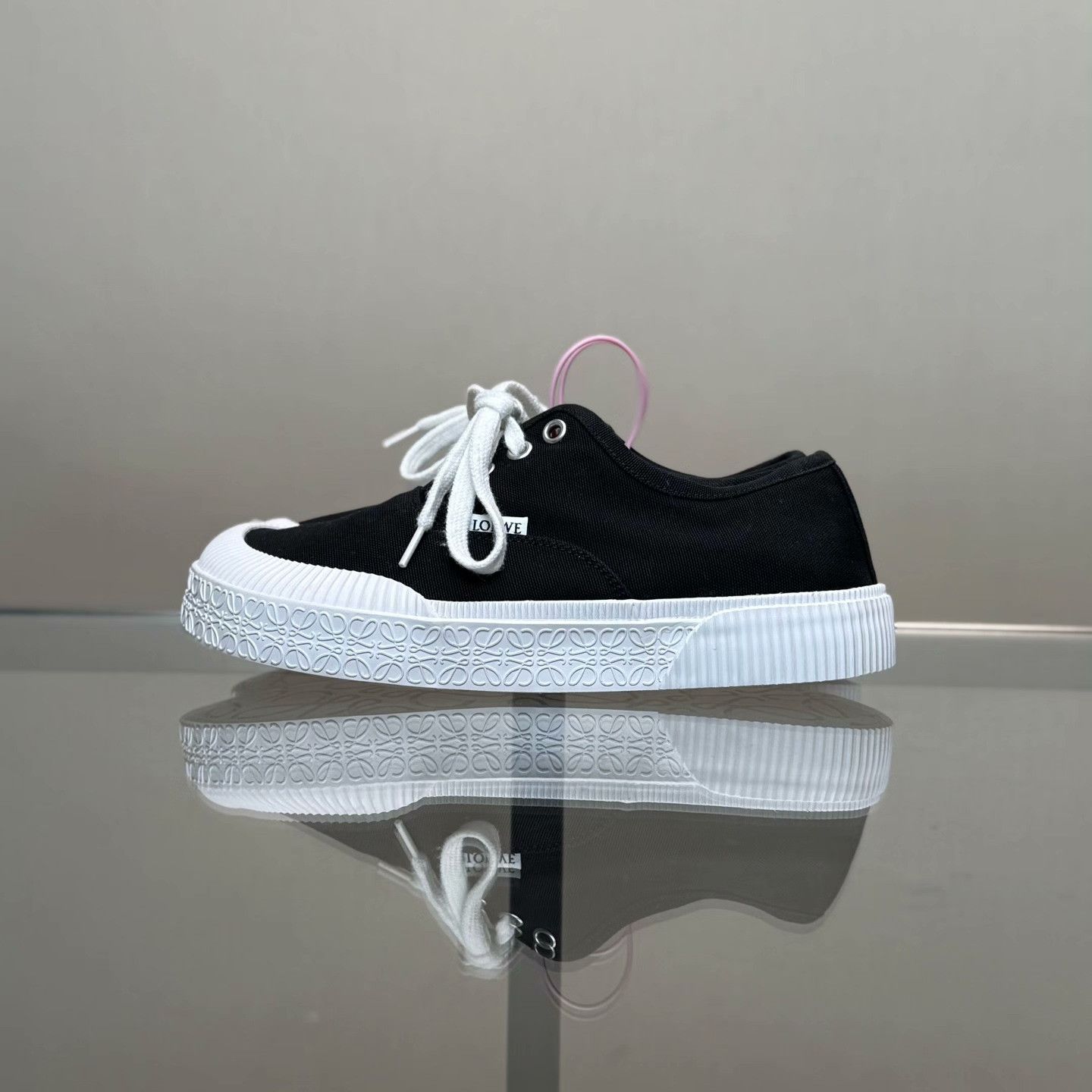 Loewe Loewe Black Lowtop Sneakers 37 Women Size US 6.5 / IT 36.5 - 4 Thumbnail