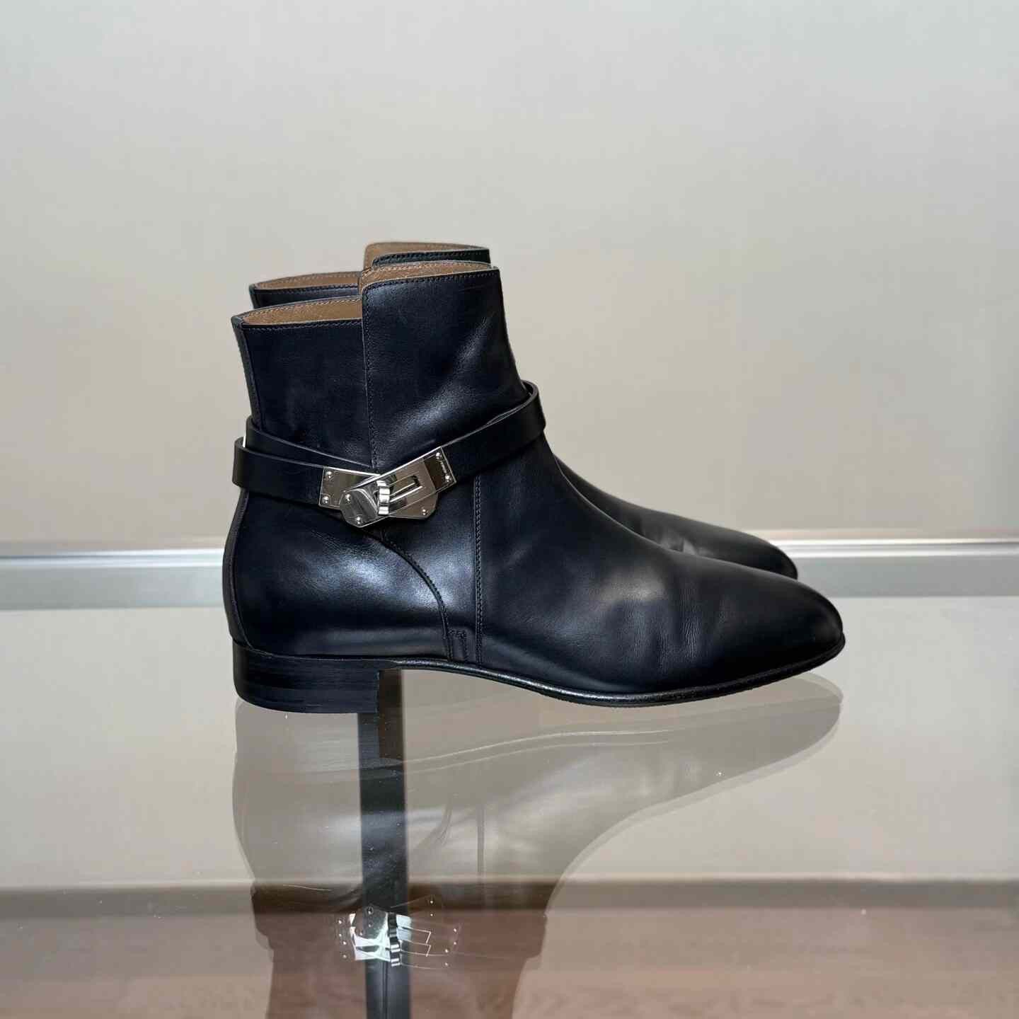 Hermes Hermes Leather Black Boots 38 Women Size US 7.5 / IT 37.5 - 2 Thumbnail