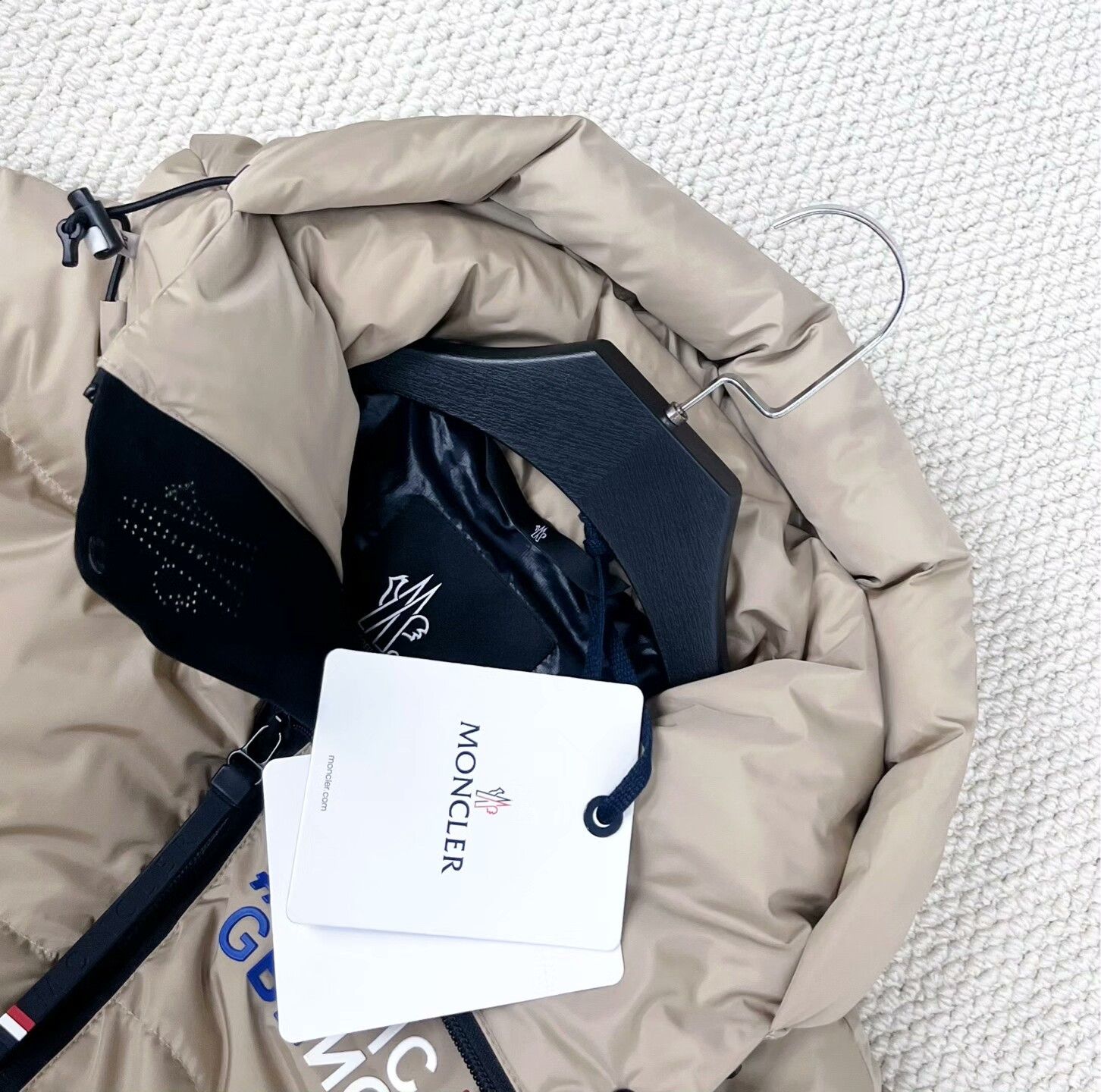 Moncler Moncler Beige Heavy Coat 23 Men Size US XS / EU 42 / 0 - 3 Thumbnail
