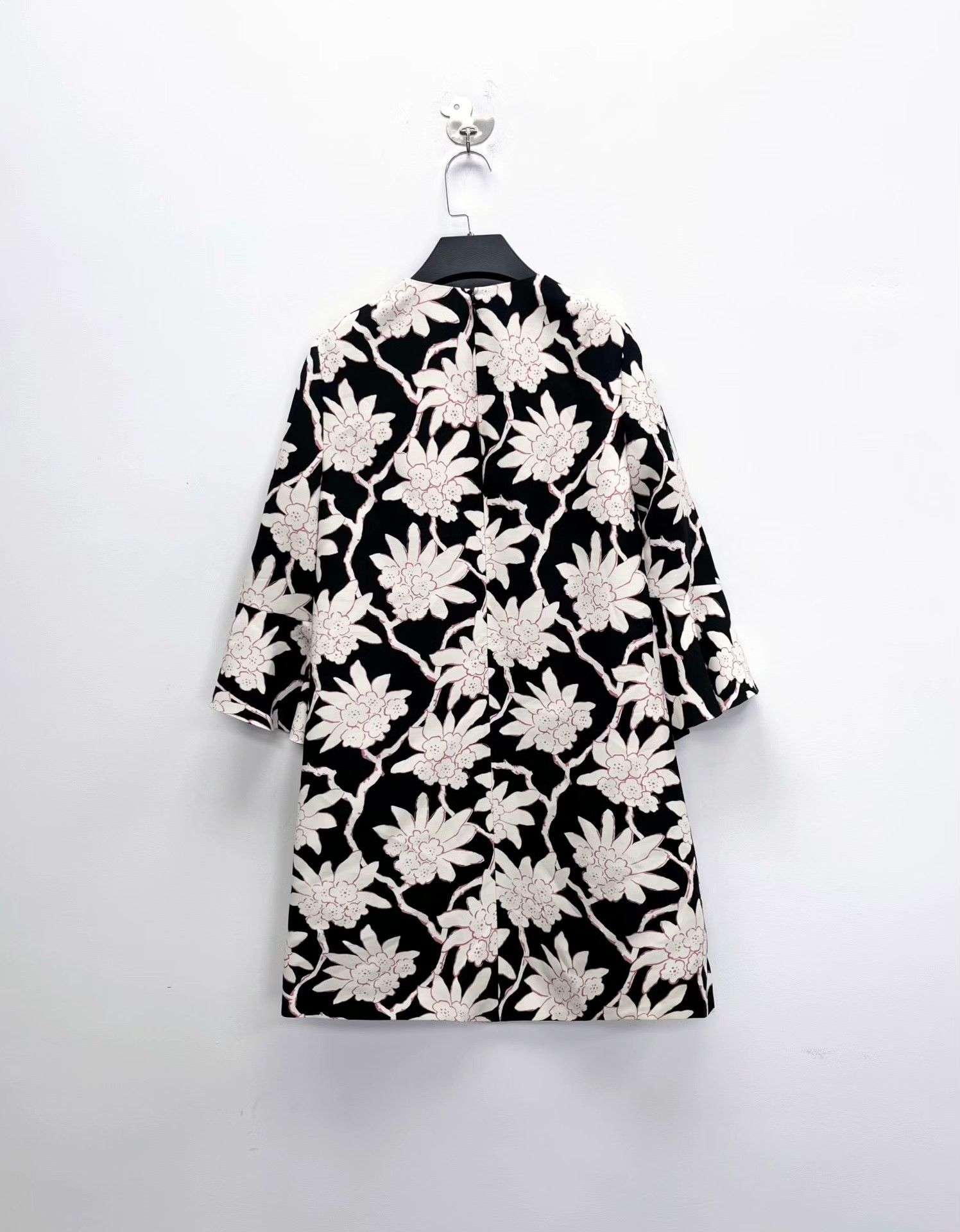Valentino Valentino Floral Multi Dress 38 Women Size S / US 4 / IT 40 - 2 Thumbnail