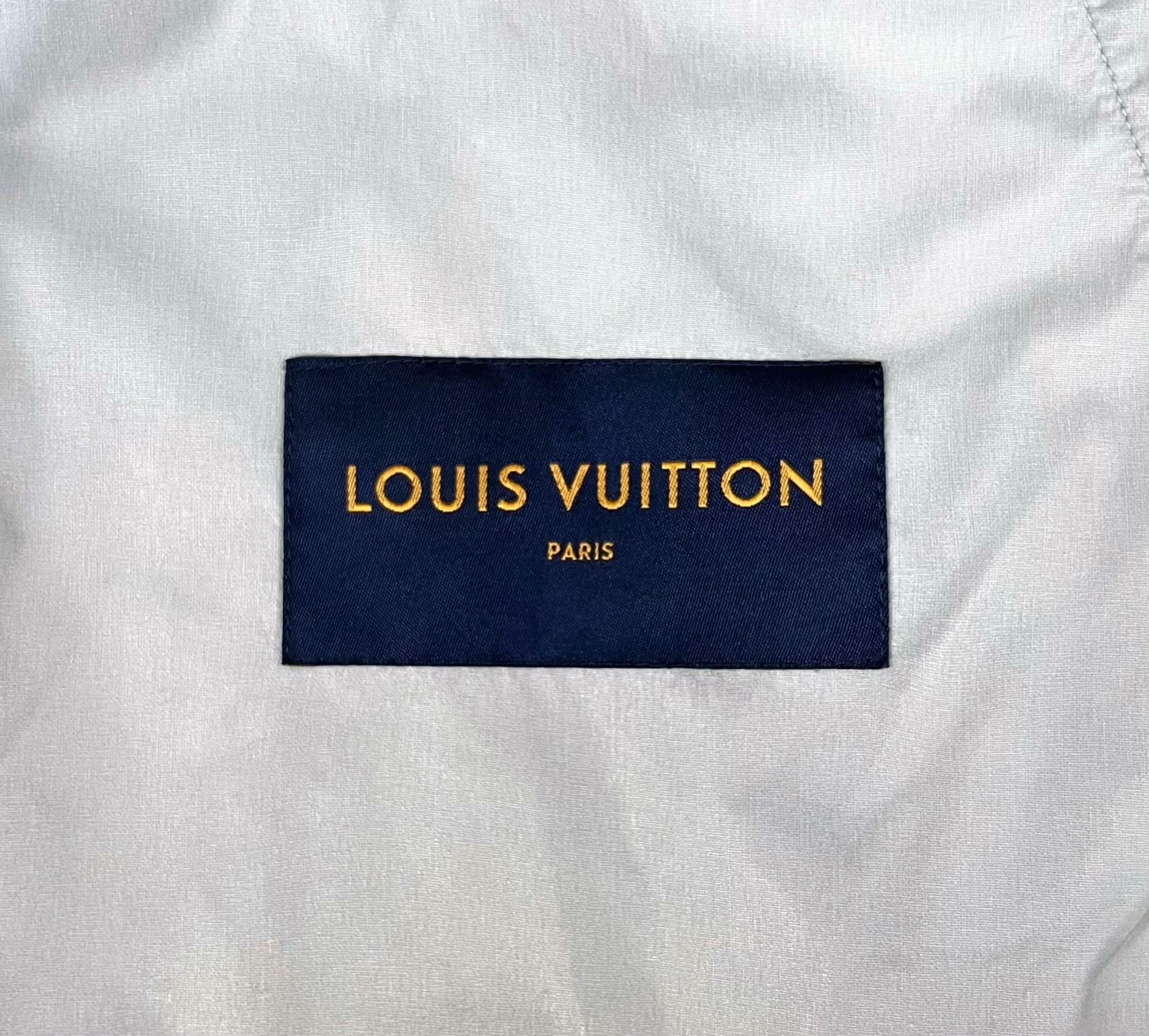 Louis Vuitton Louis Vuitton Techwear Blue Coat 48 Women Size XL / US 12-14 / IT 48-50 - 4 Thumbnail