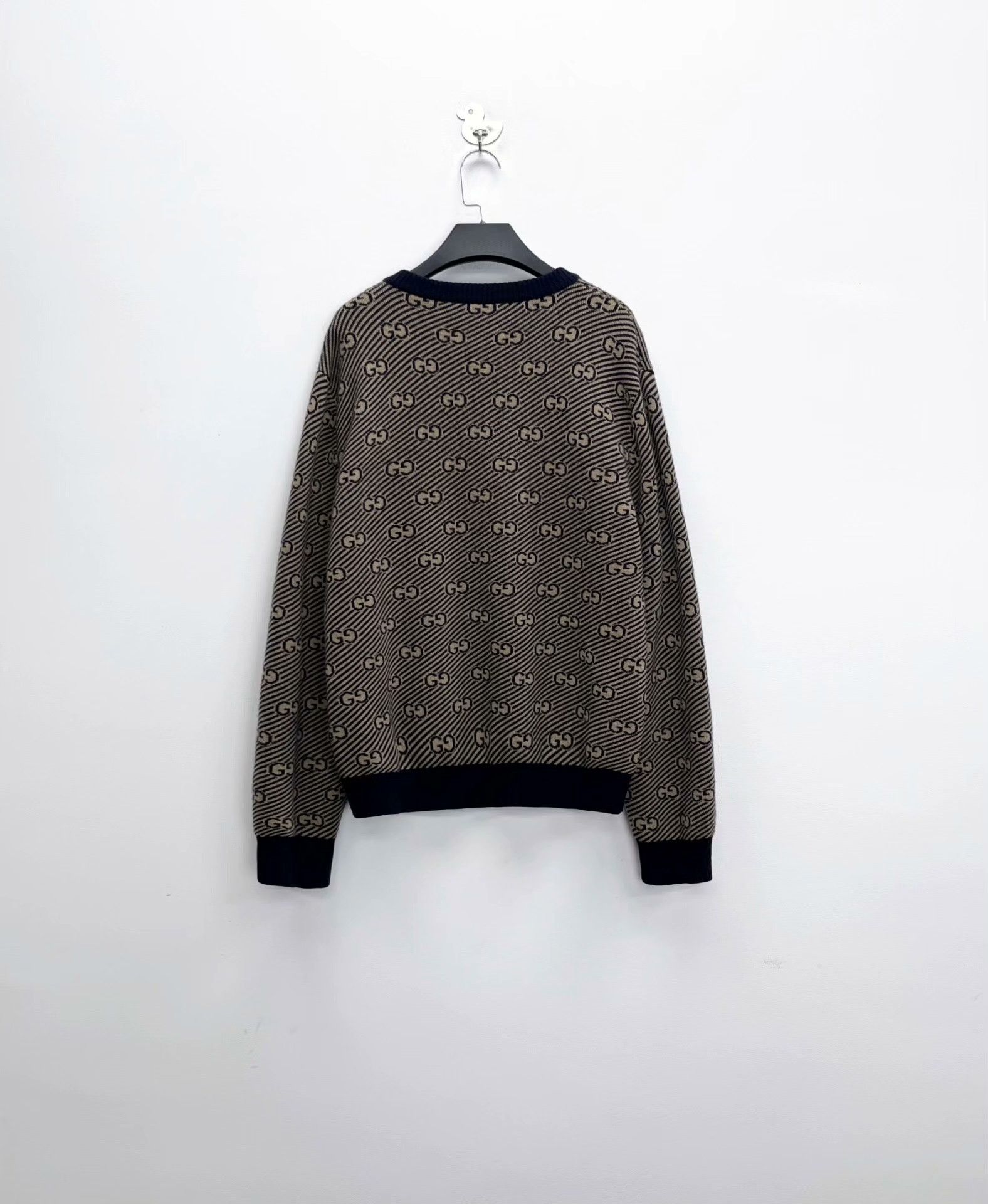 Gucci Gucci Retro Striped Multi Sweater M Women Size M / US 6-8 / IT 42-44 - 2 Thumbnail