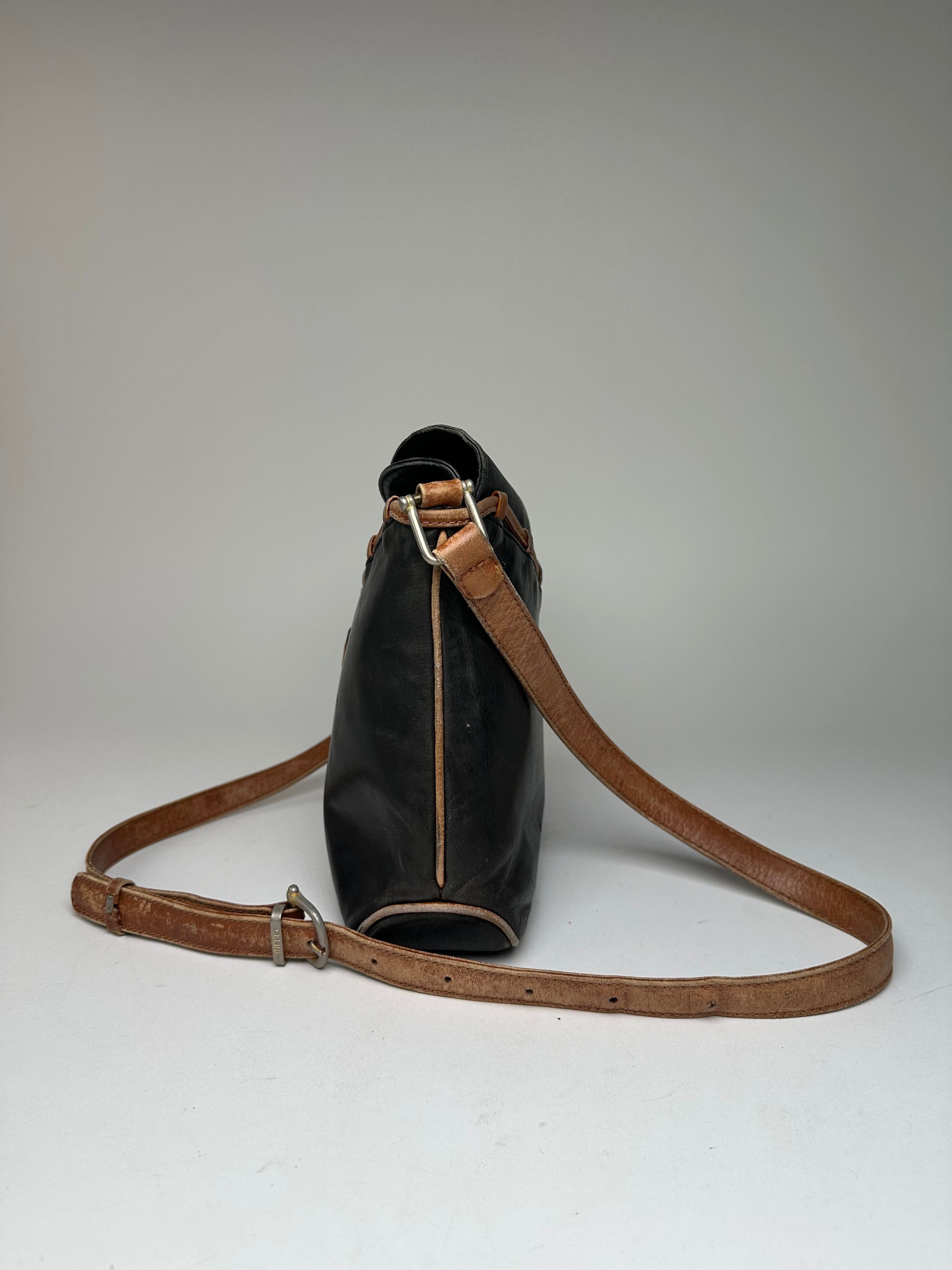 Celine Vintage Paris Leather Shoulder / Crossbody Bag Black Brown Size ONE SIZE - 9 Thumbnail
