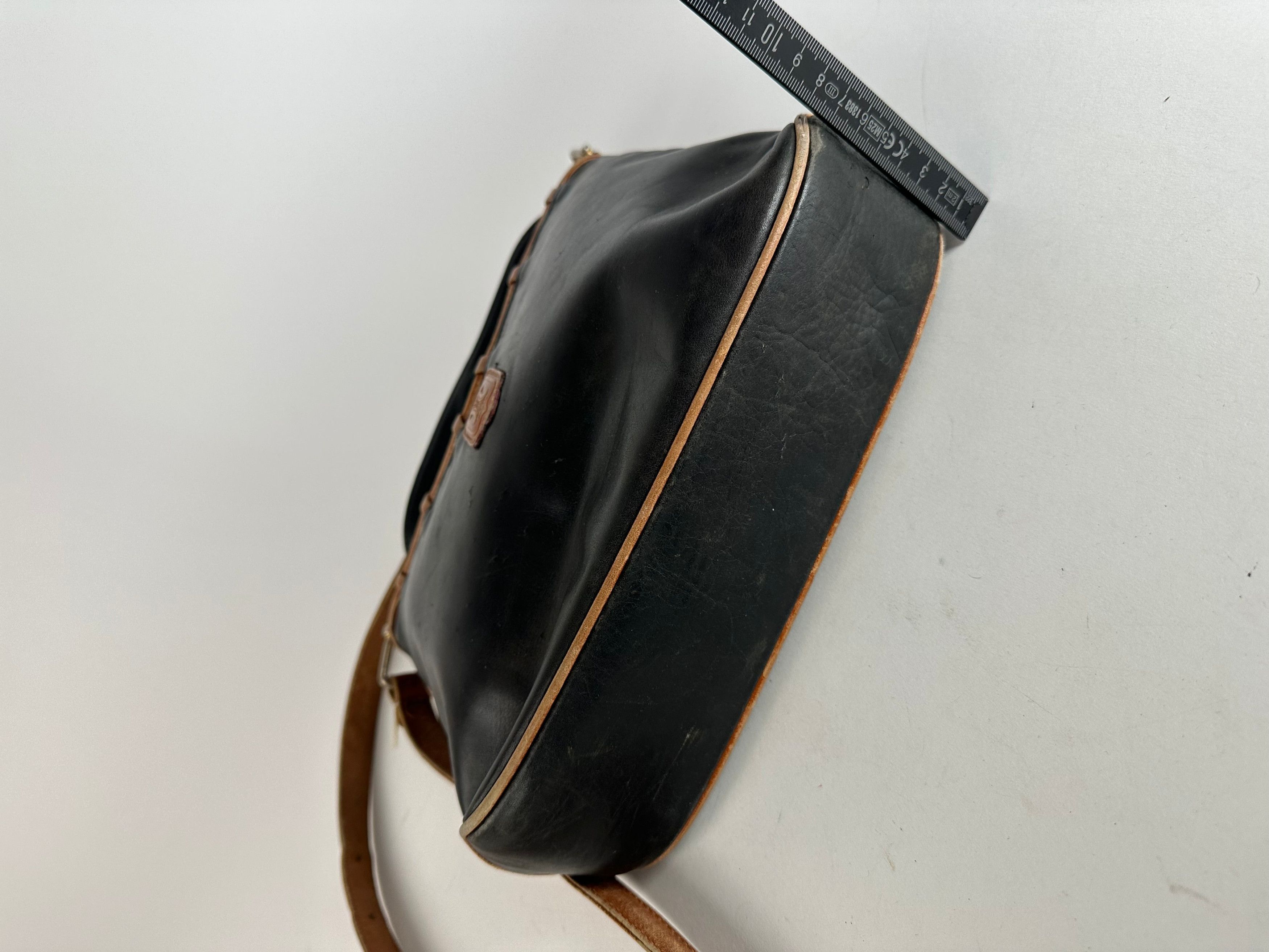 Celine Vintage Paris Leather Shoulder / Crossbody Bag Black Brown Size ONE SIZE - 13 Thumbnail