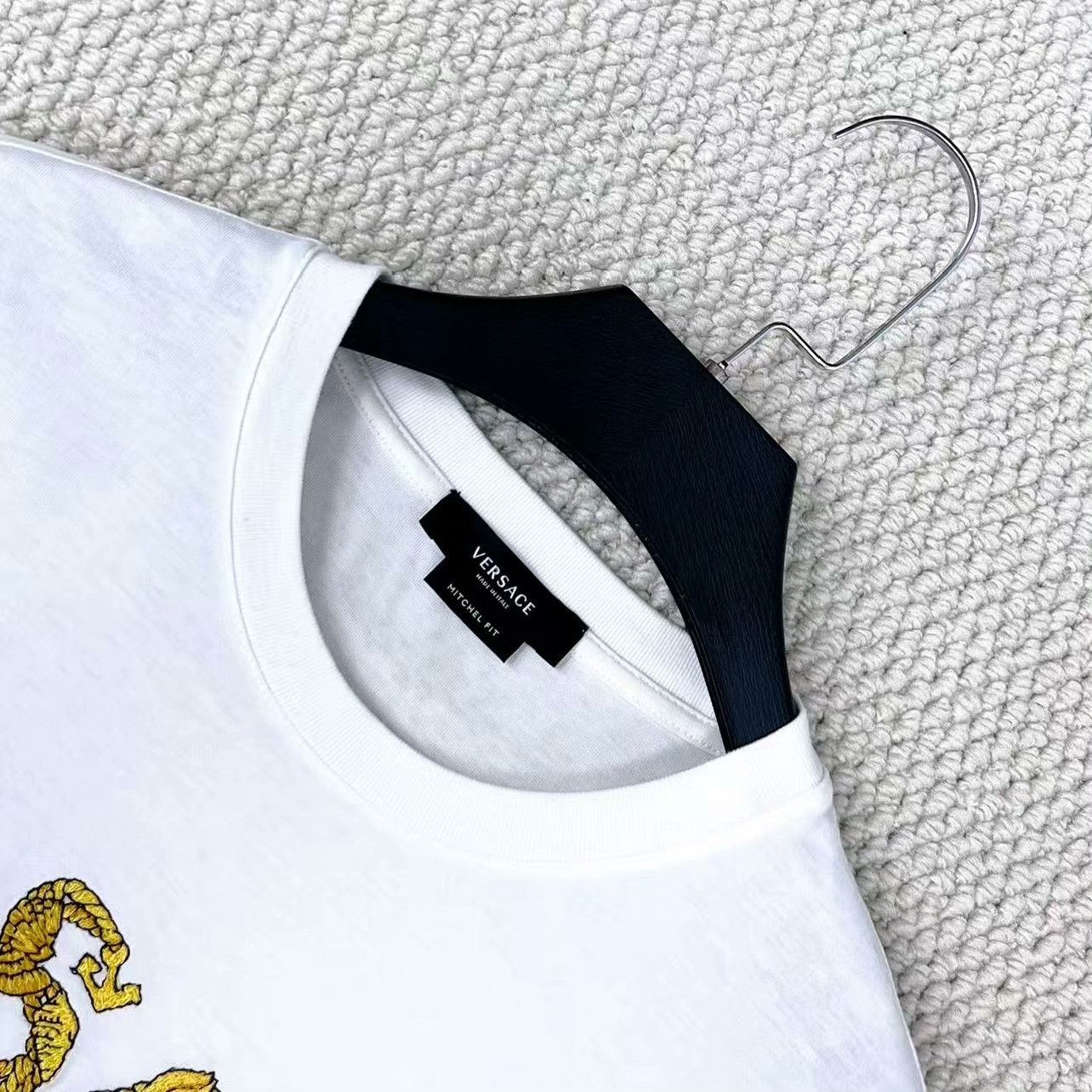 Versace Versace Embroidered Multi T-Shirt XS Men Size US XS / EU 42 / 0 - 3 Thumbnail