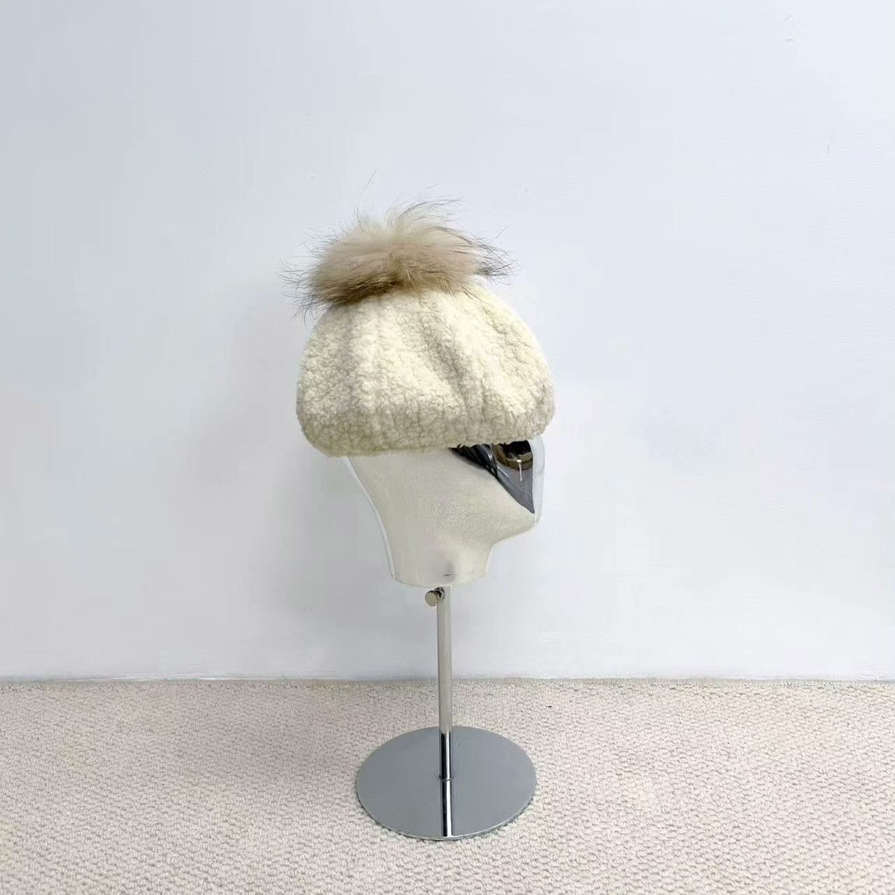Burberry Burberry Retro Plaid White Hat S Men Size ONE SIZE - 2 Thumbnail