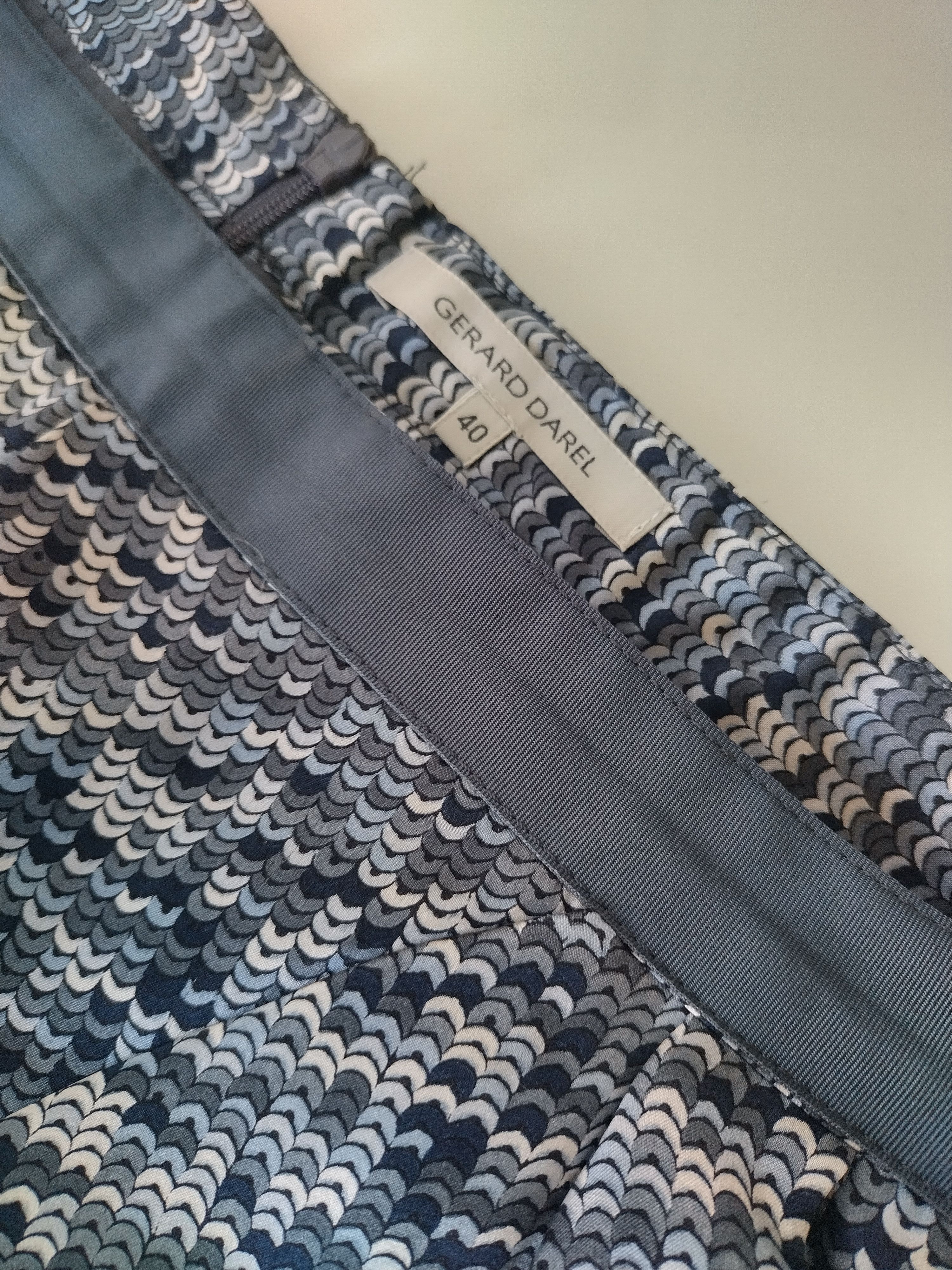 Gerard Darel Gerard Darel Skirt Size 27" / US 4 / IT 40 - 2 Thumbnail