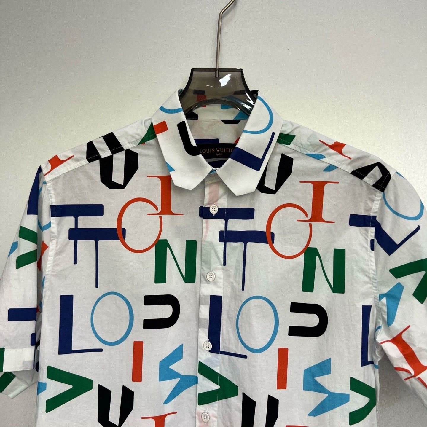 Louis Vuitton Louis Vuitton Collab White Shirt M Men Size US M / EU 48-50 / 2 - 3 Thumbnail