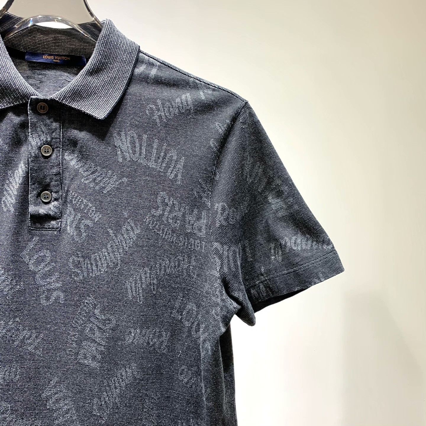 Louis Vuitton Louis Vuitton Retro T-Shirt S Men Size US S / EU 44-46 / 1 - 5 Thumbnail