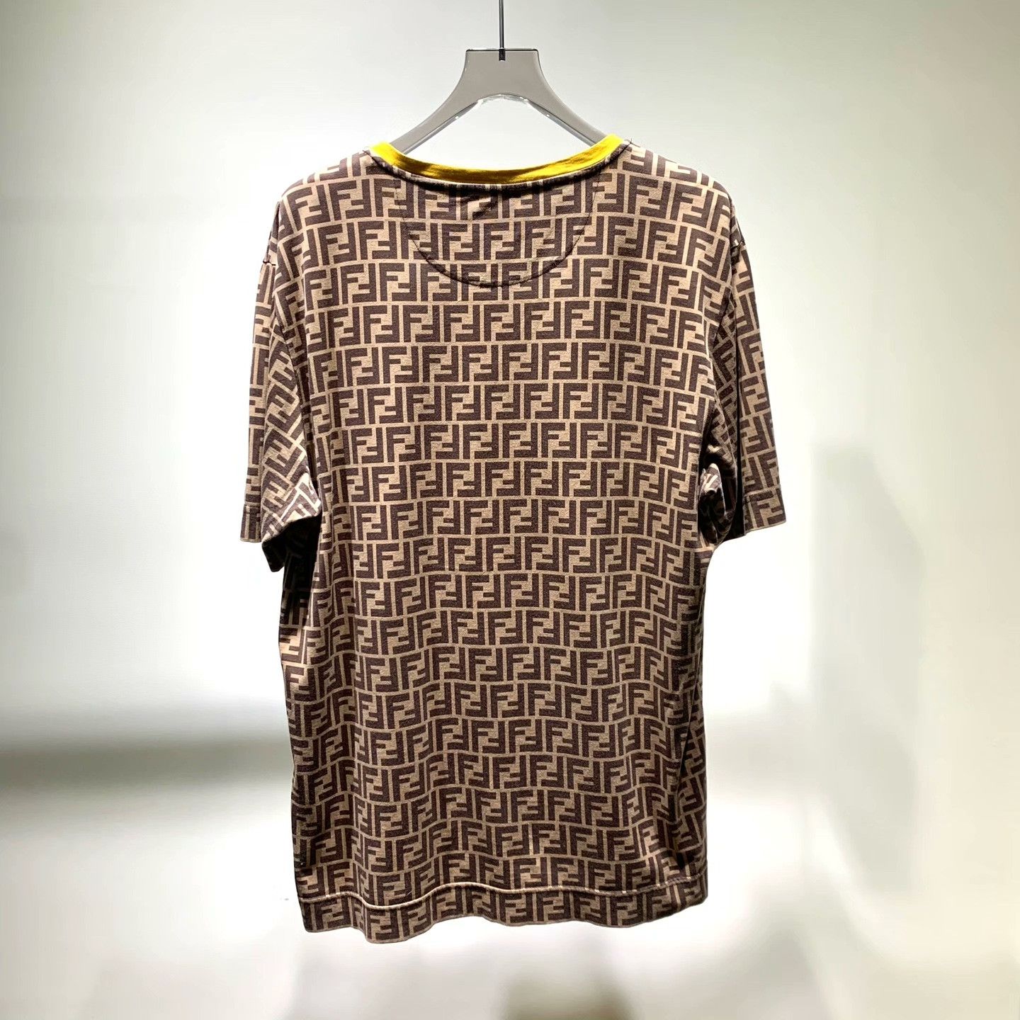Fendi Fendi Printed Graphic Multi T-Shirt XL Men Size US XL / EU 56 / 4 - 2 Thumbnail