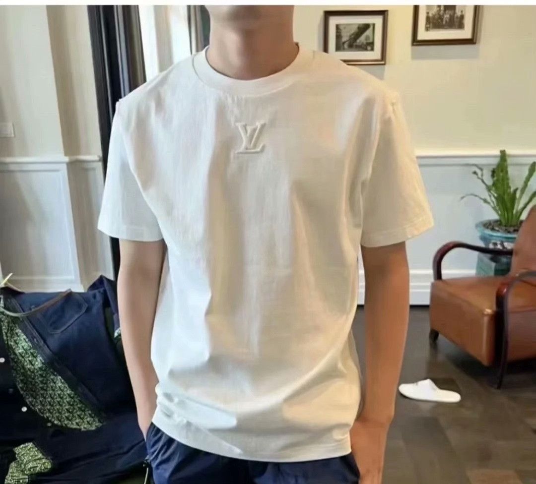 Louis Vuitton Louis Vuitton Retro T-Shirt XL Men Size US XL / EU 56 / 4 - 6 Thumbnail
