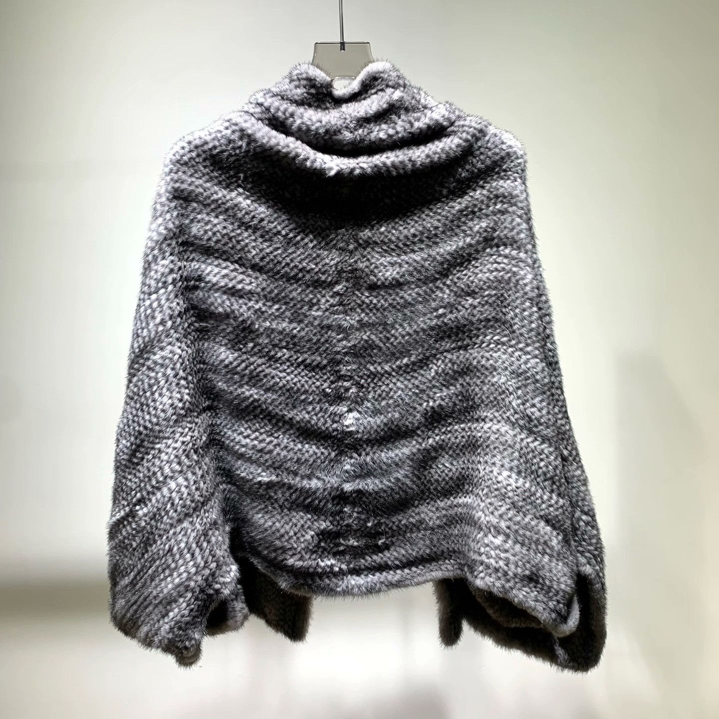Balenciaga Balenciaga Tiger Oversized Sweater S Women Size S / US 4 / IT 40 - 4 Thumbnail