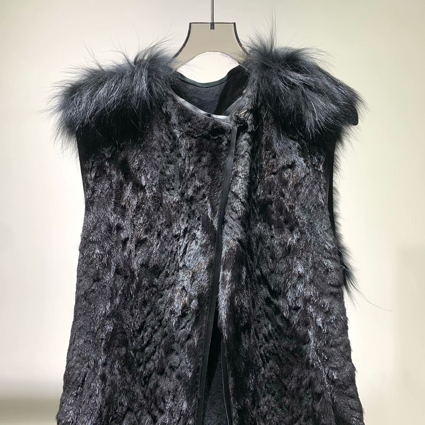 Balenciaga Balenciaga Vest M Women Size M / US 6-8 / IT 42-44 - 2 Thumbnail